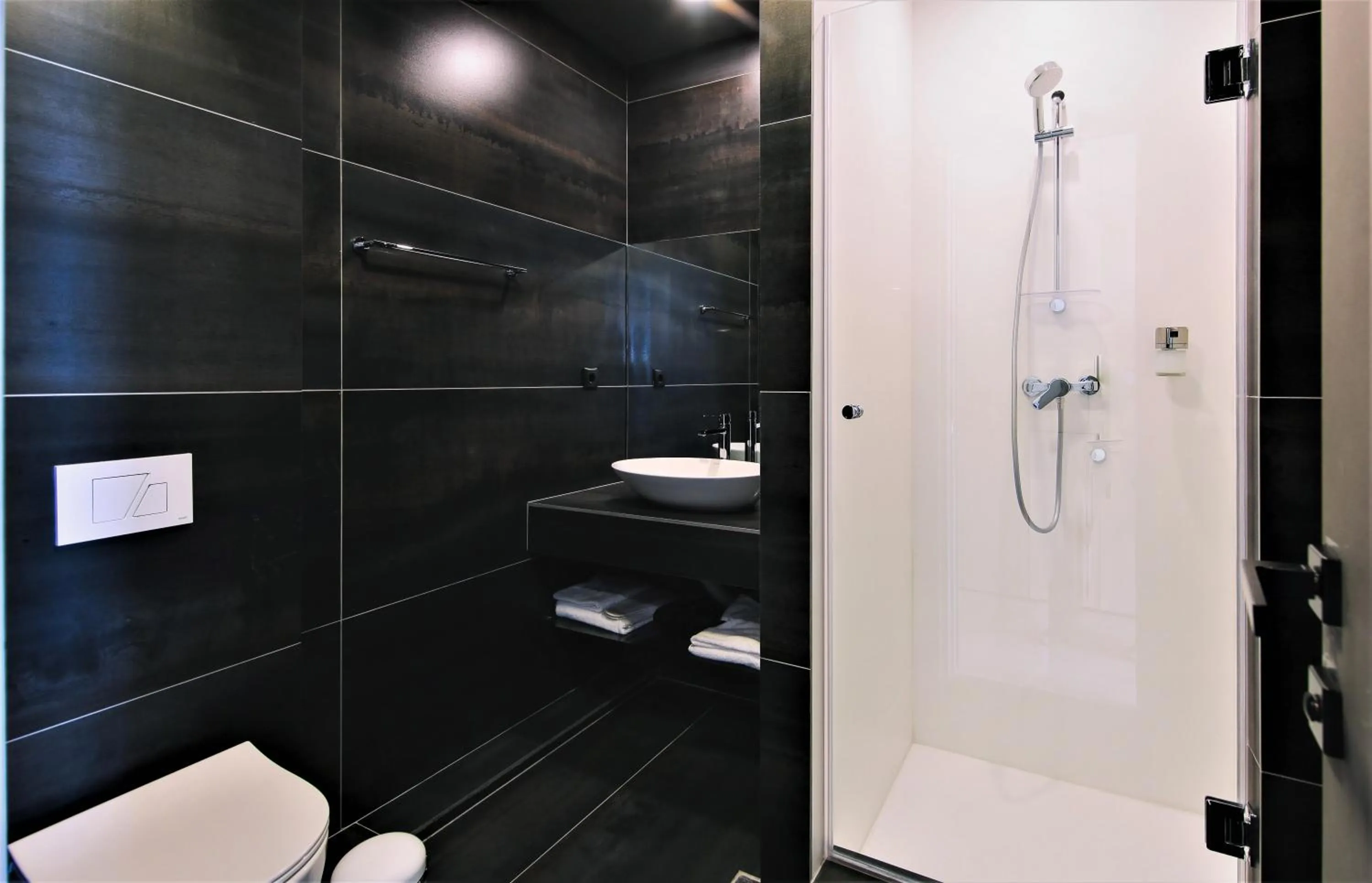 Shower in Quadrum Hotel