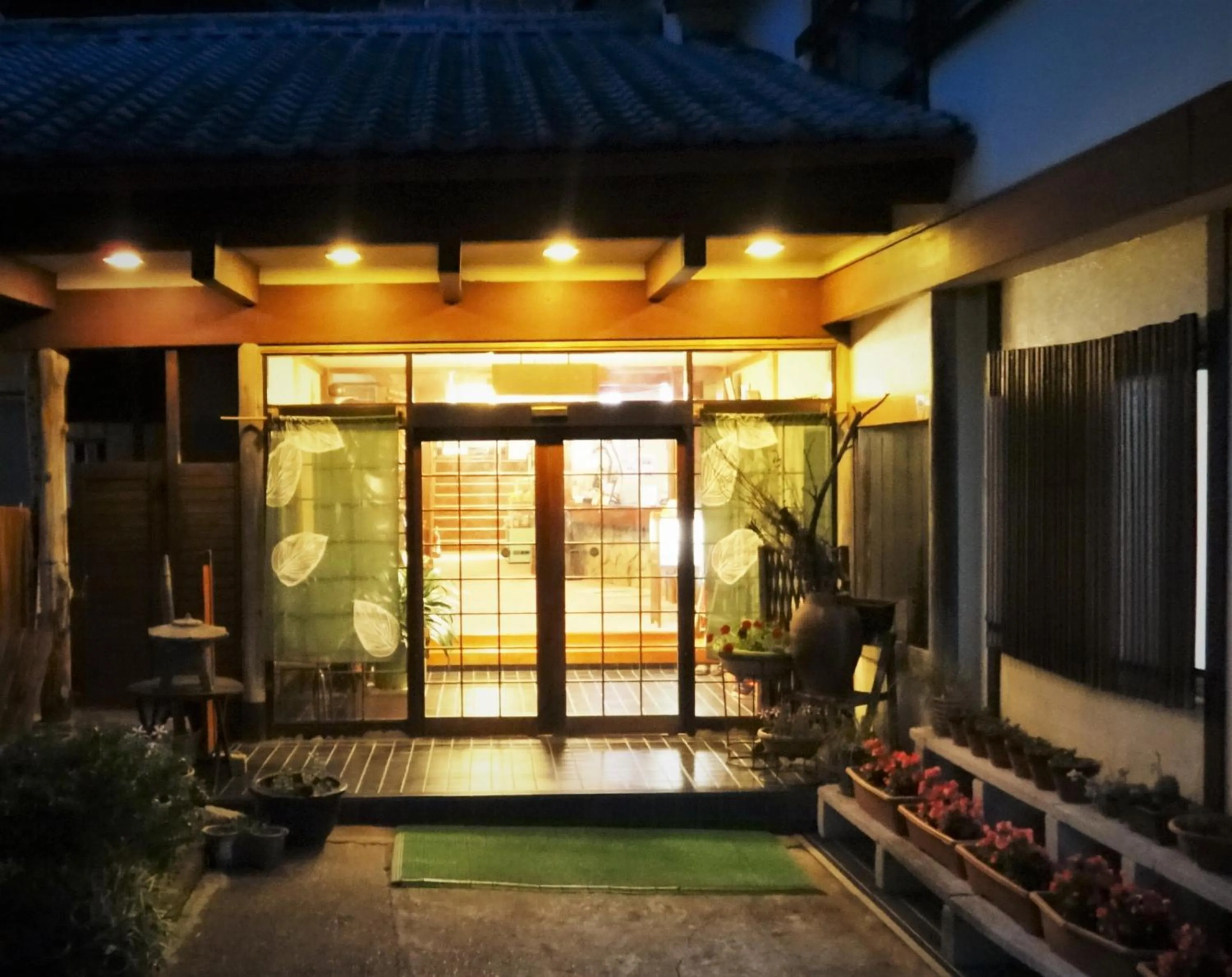 Facade/entrance in Tenryuso