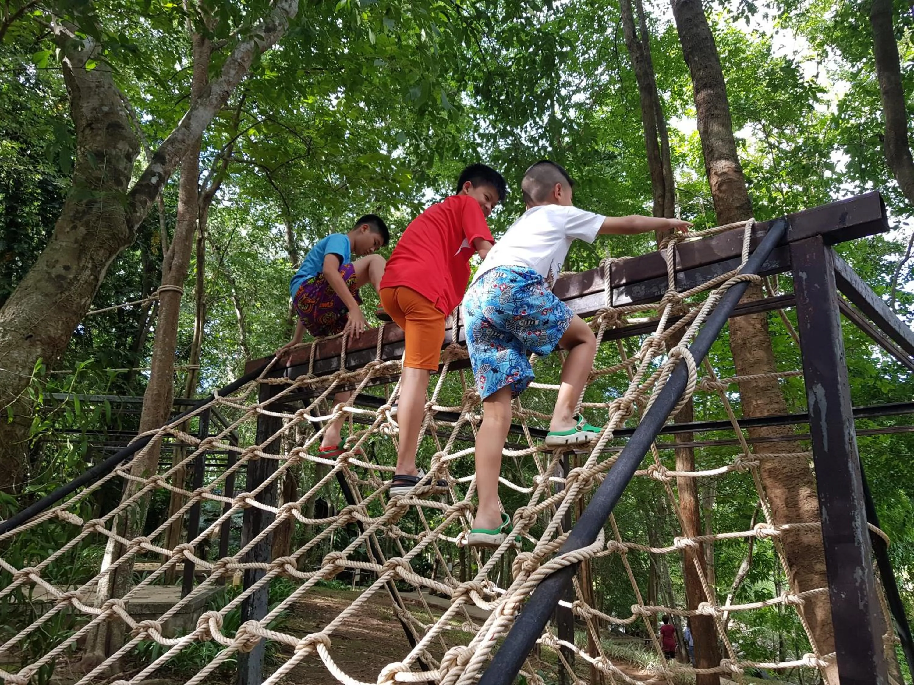 Children play ground in Wanathara Resort