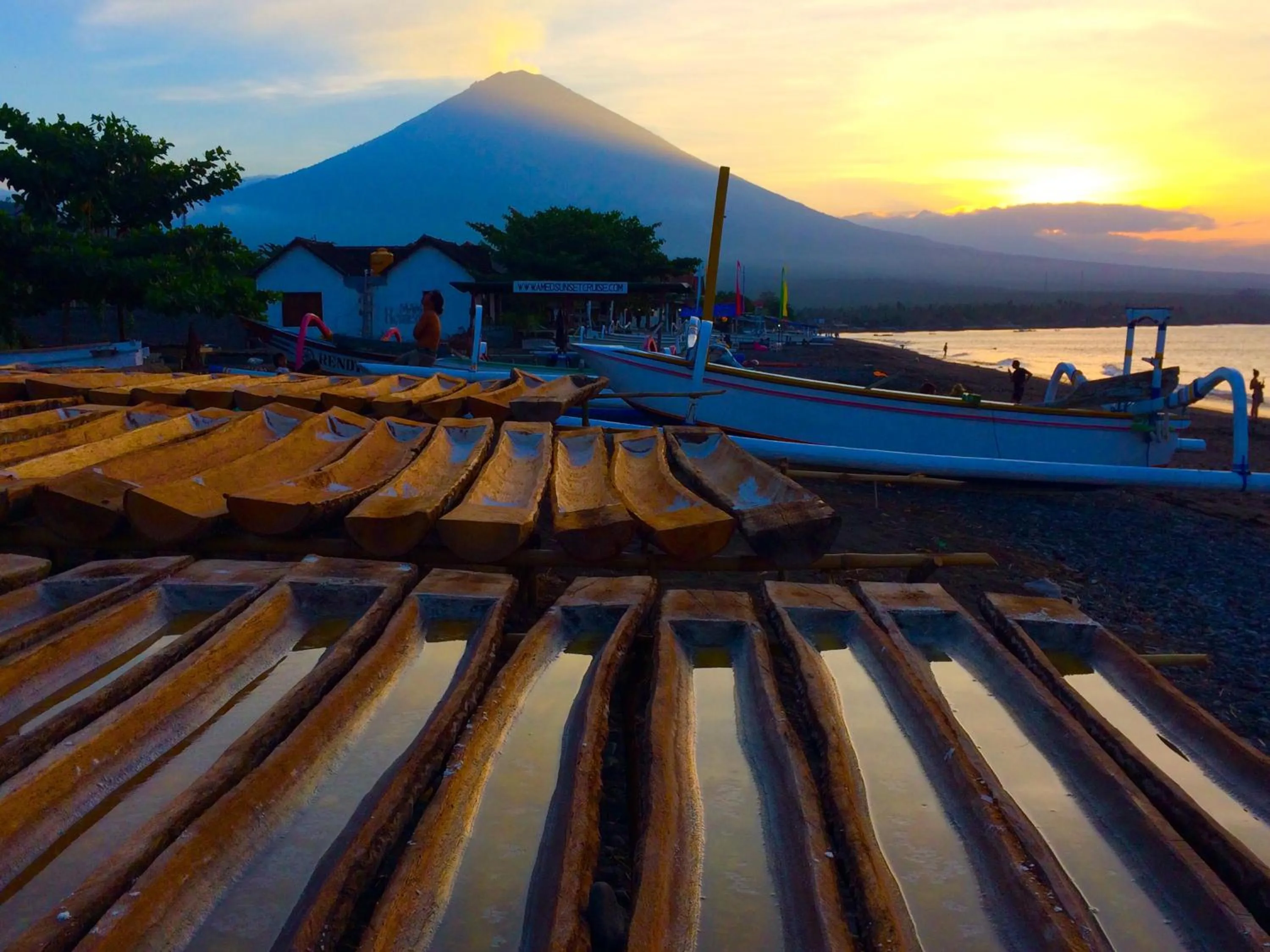 Mountain view in Amed Romance House