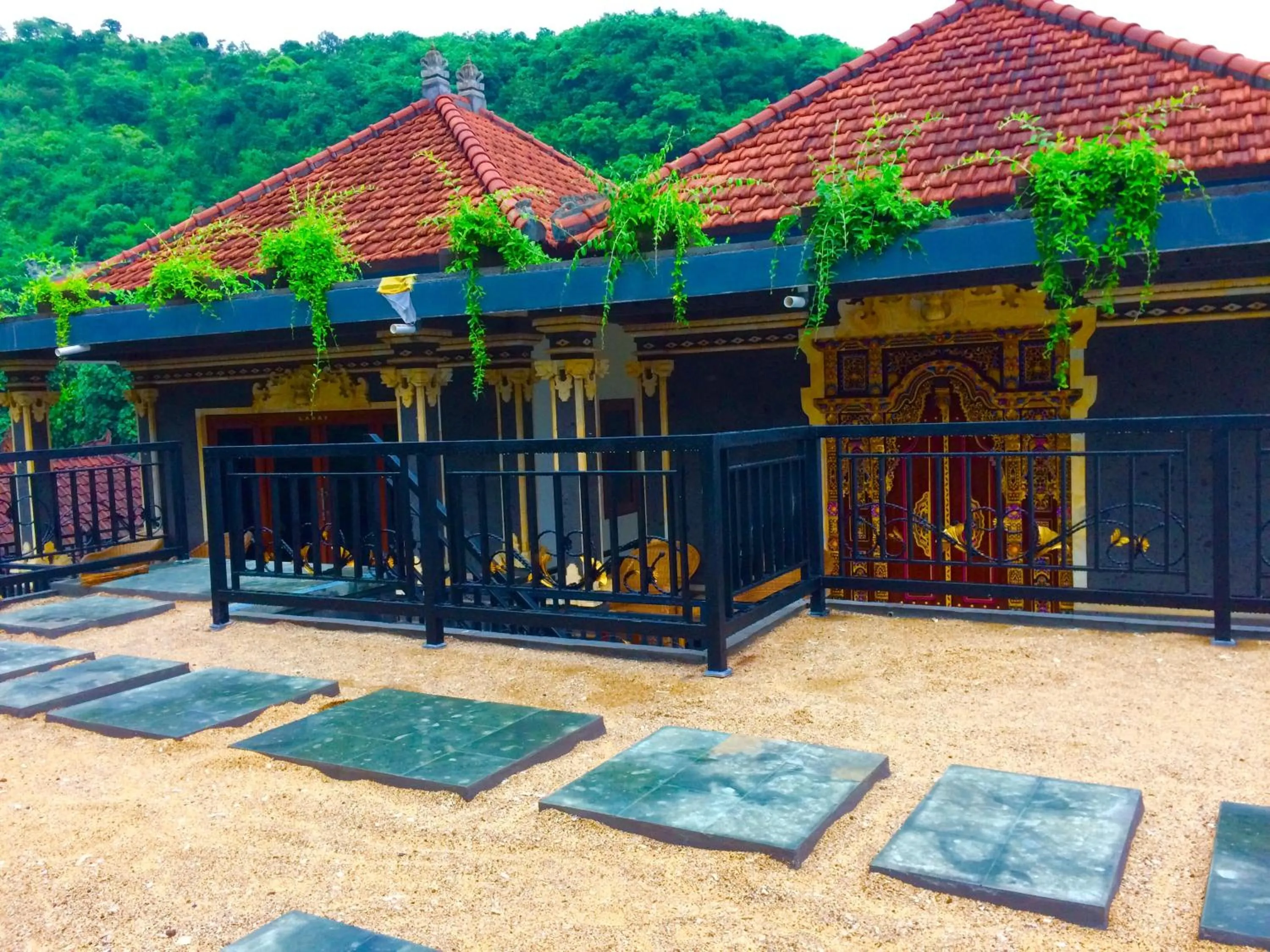 Area and facilities in Amed Romance House