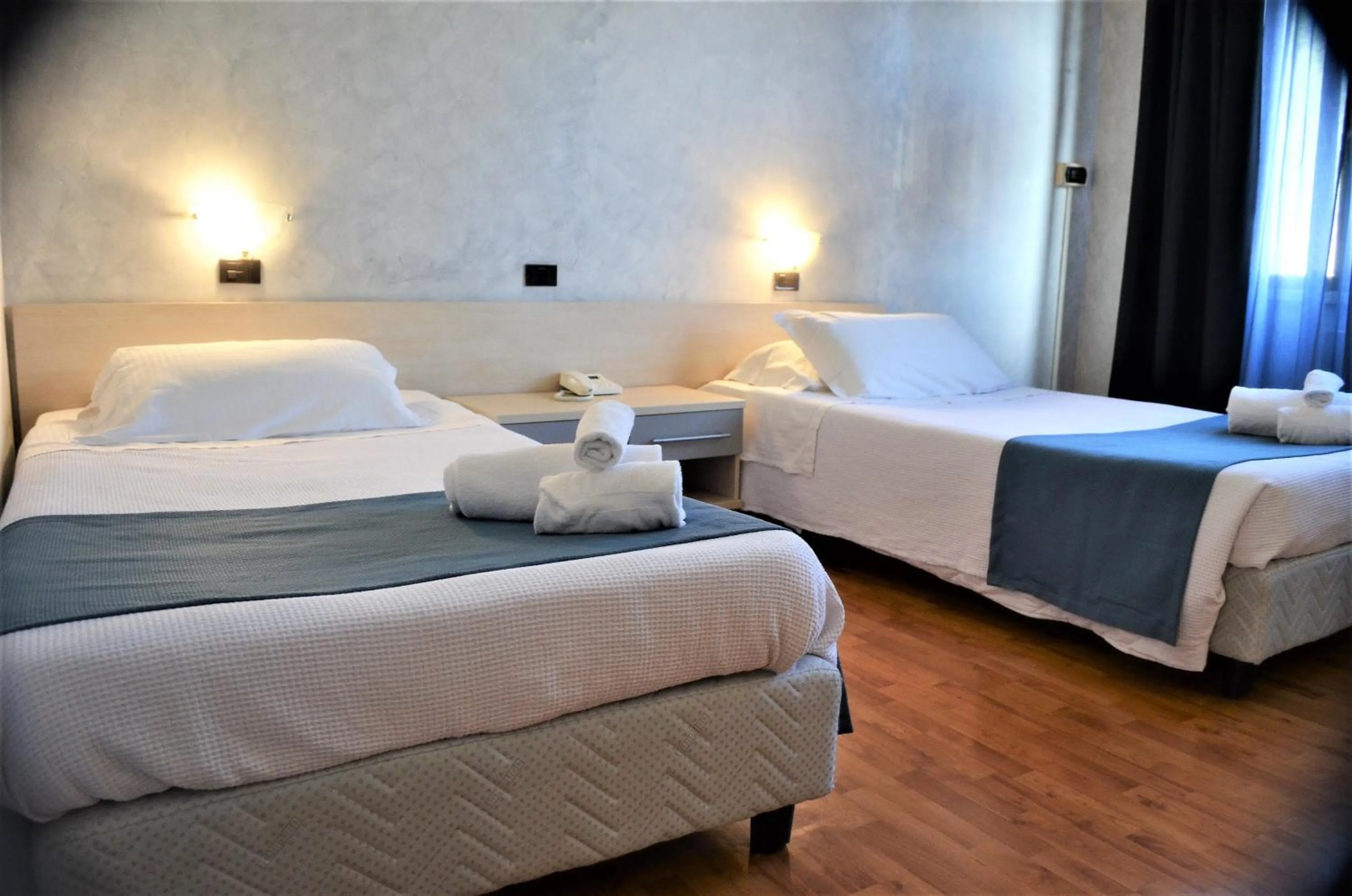 Property building, Bed in Park Hotel