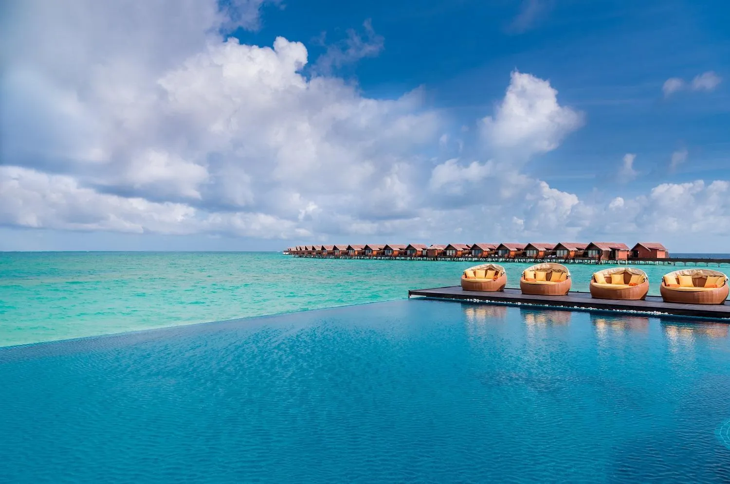 Pool view in Grand Park Kodhipparu Maldives