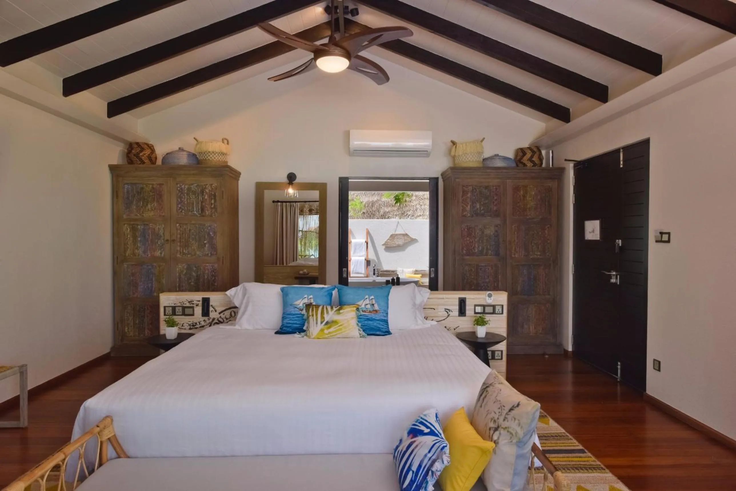 Bedroom, Bed in Grand Park Kodhipparu Maldives