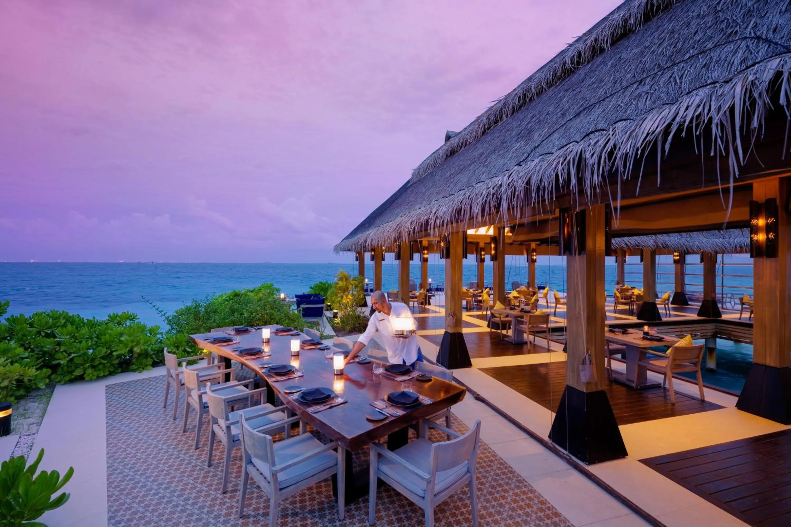 Restaurant/places to eat in Grand Park Kodhipparu Maldives