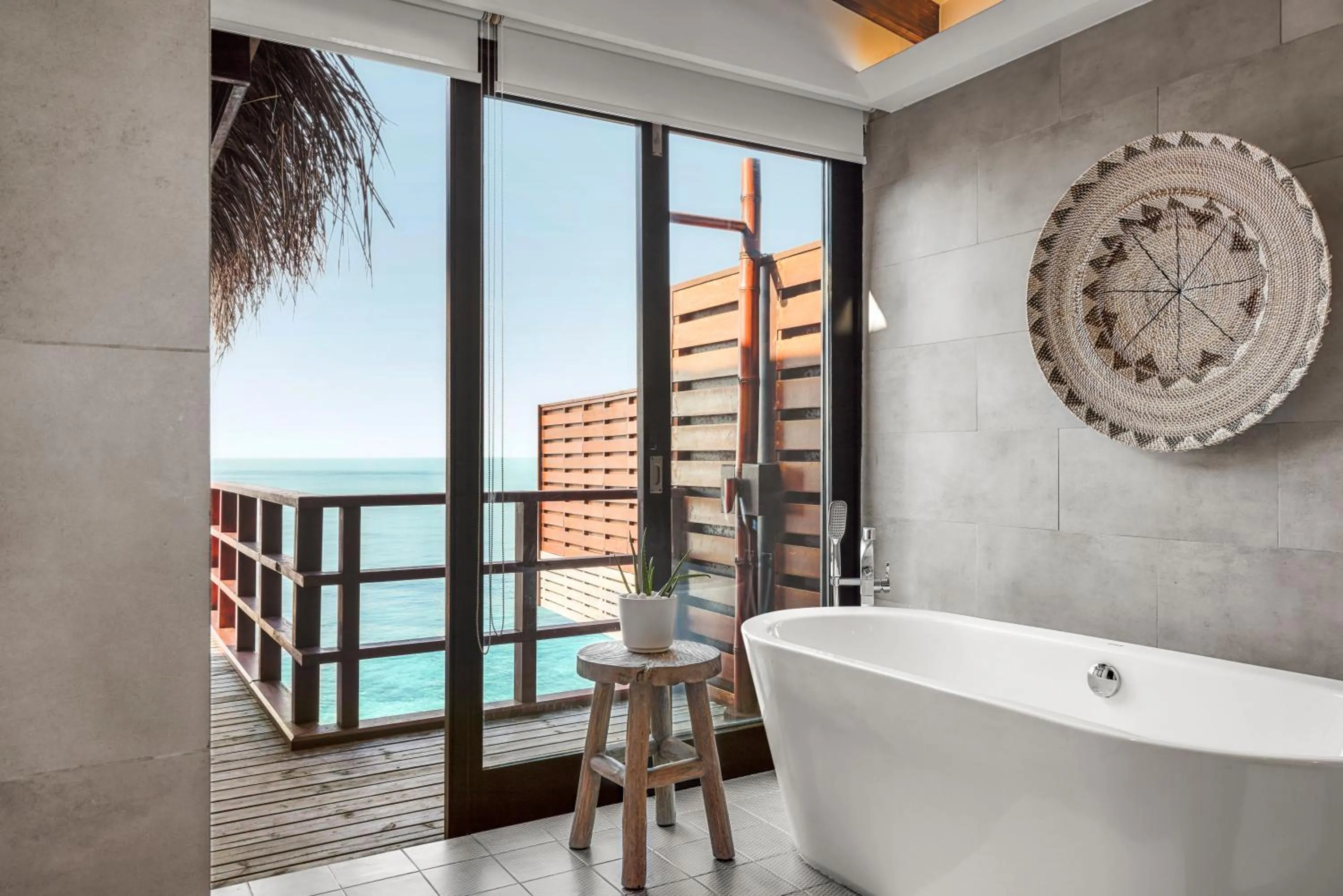 Bathroom in Grand Park Kodhipparu Maldives