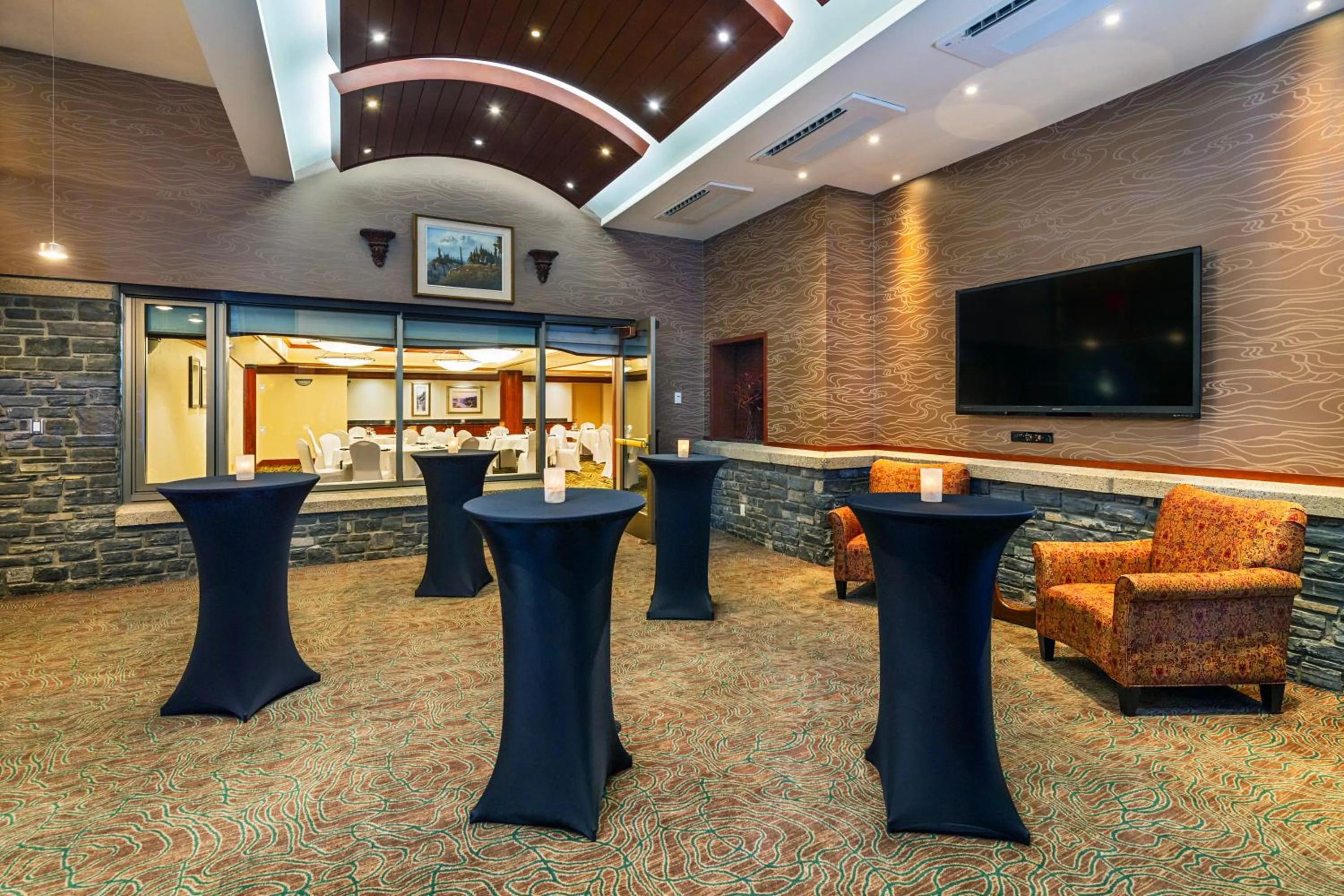 Meeting/conference room in Royal Canadian Lodge