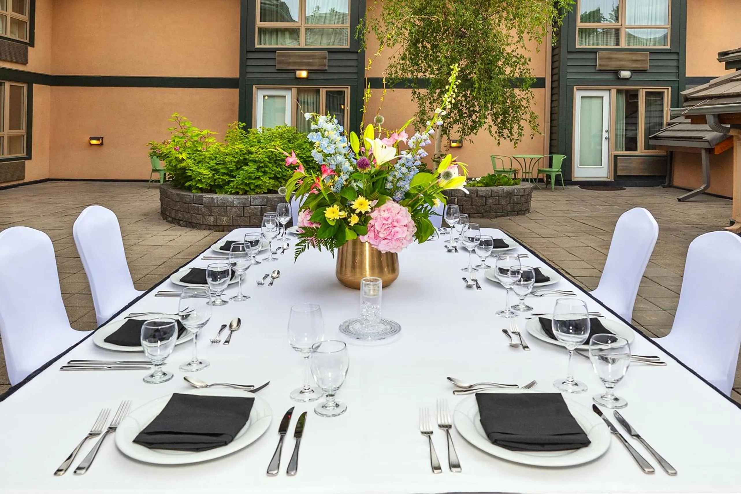 Balcony/Terrace in Royal Canadian Lodge