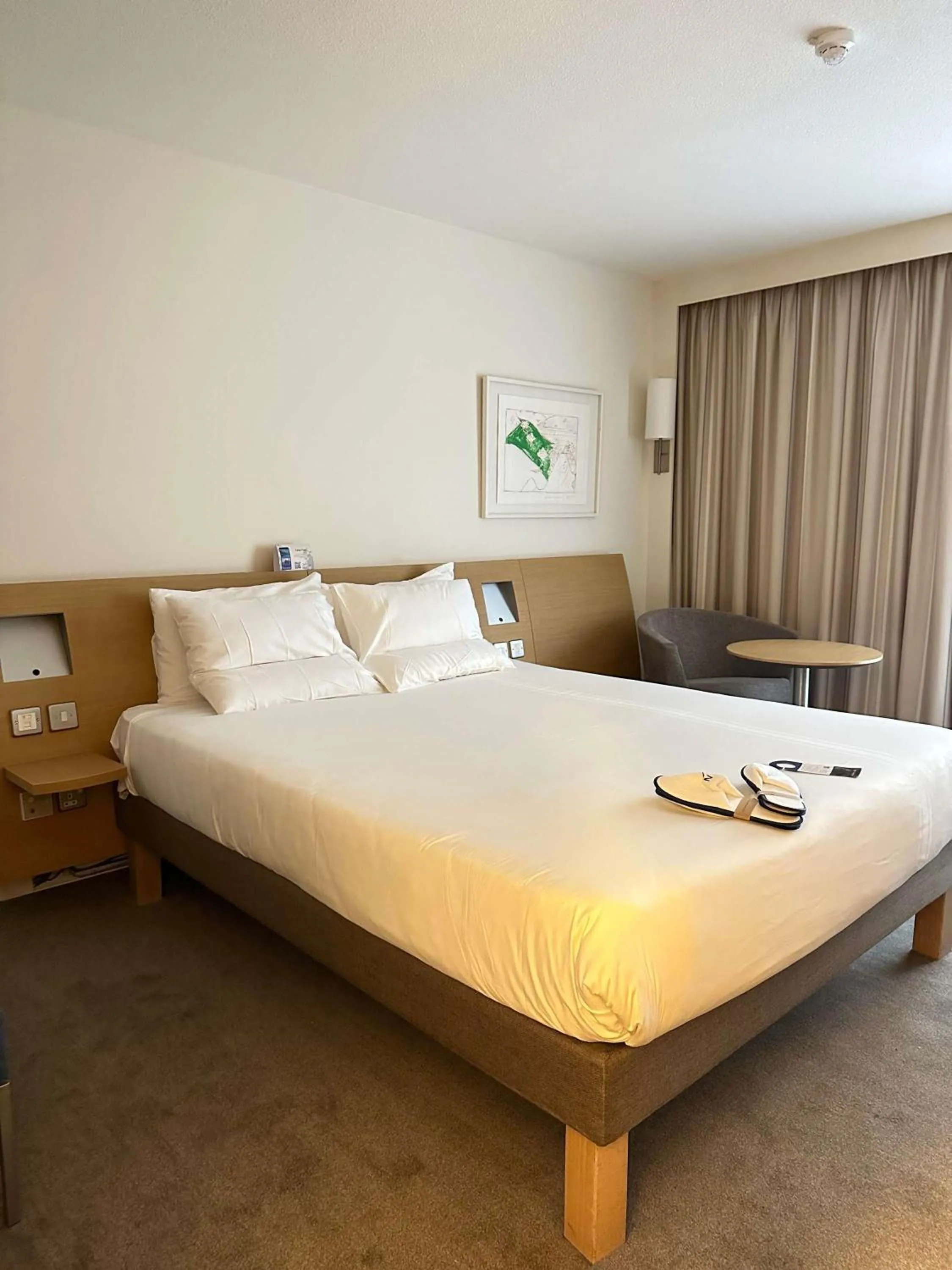 Bedroom, Bed in Novotel Birmingham Centre