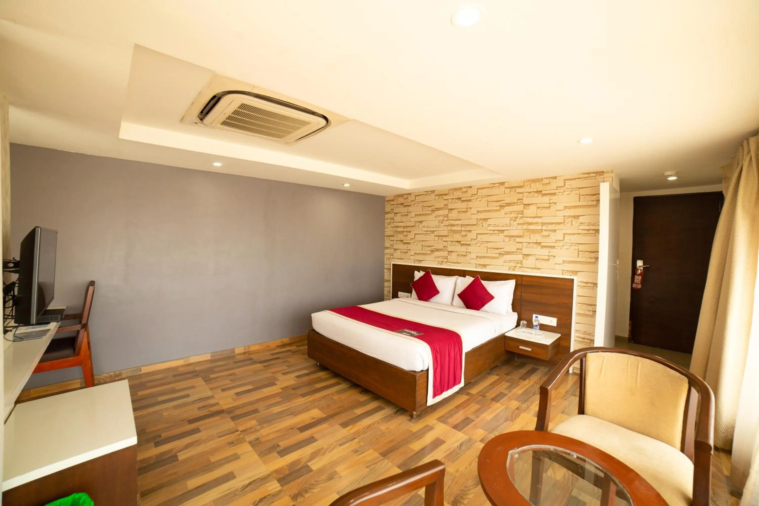 Bedroom, Bed in Icon Business Hotel by Bhagini