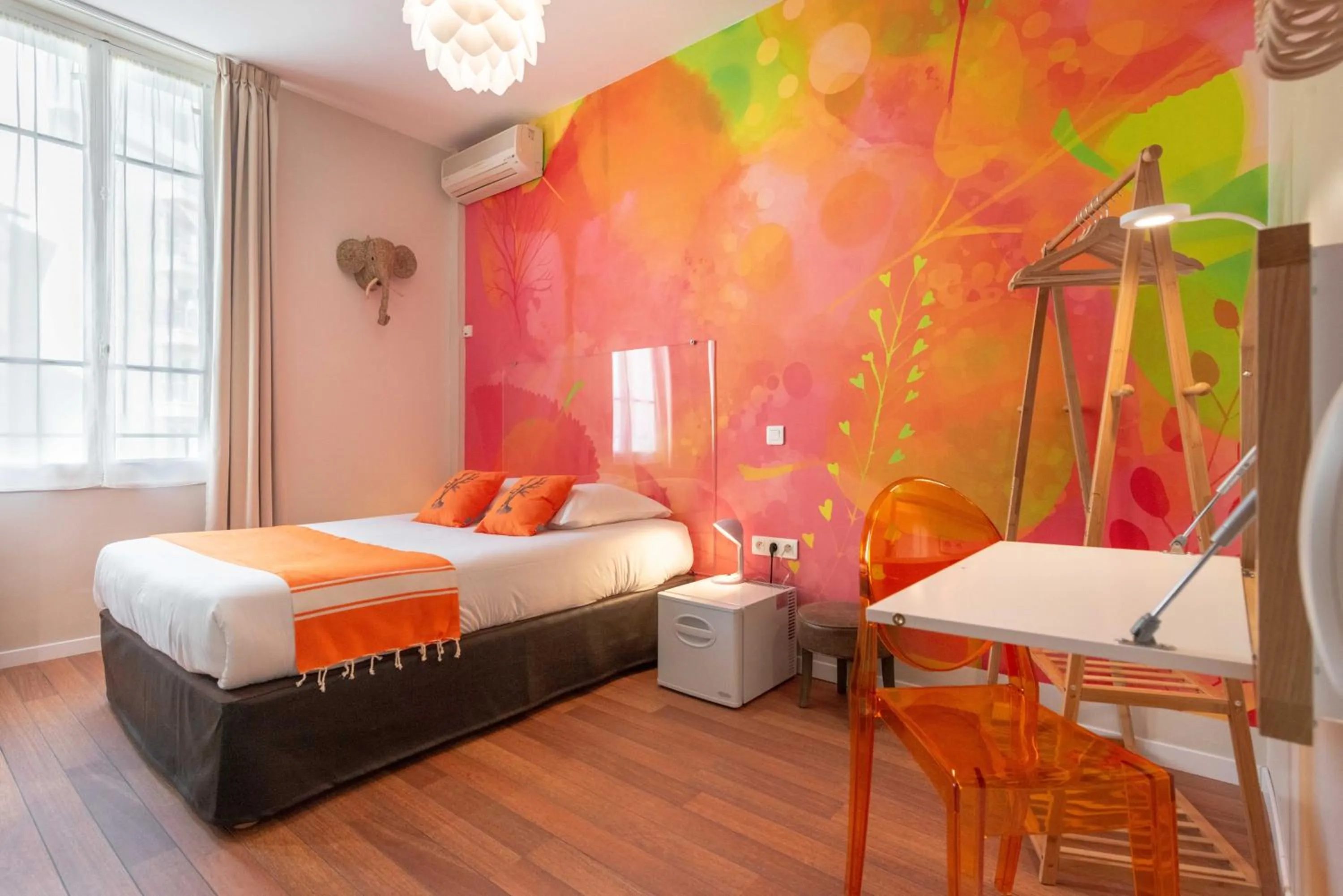 Bed in Hôtel Cecil Adults only