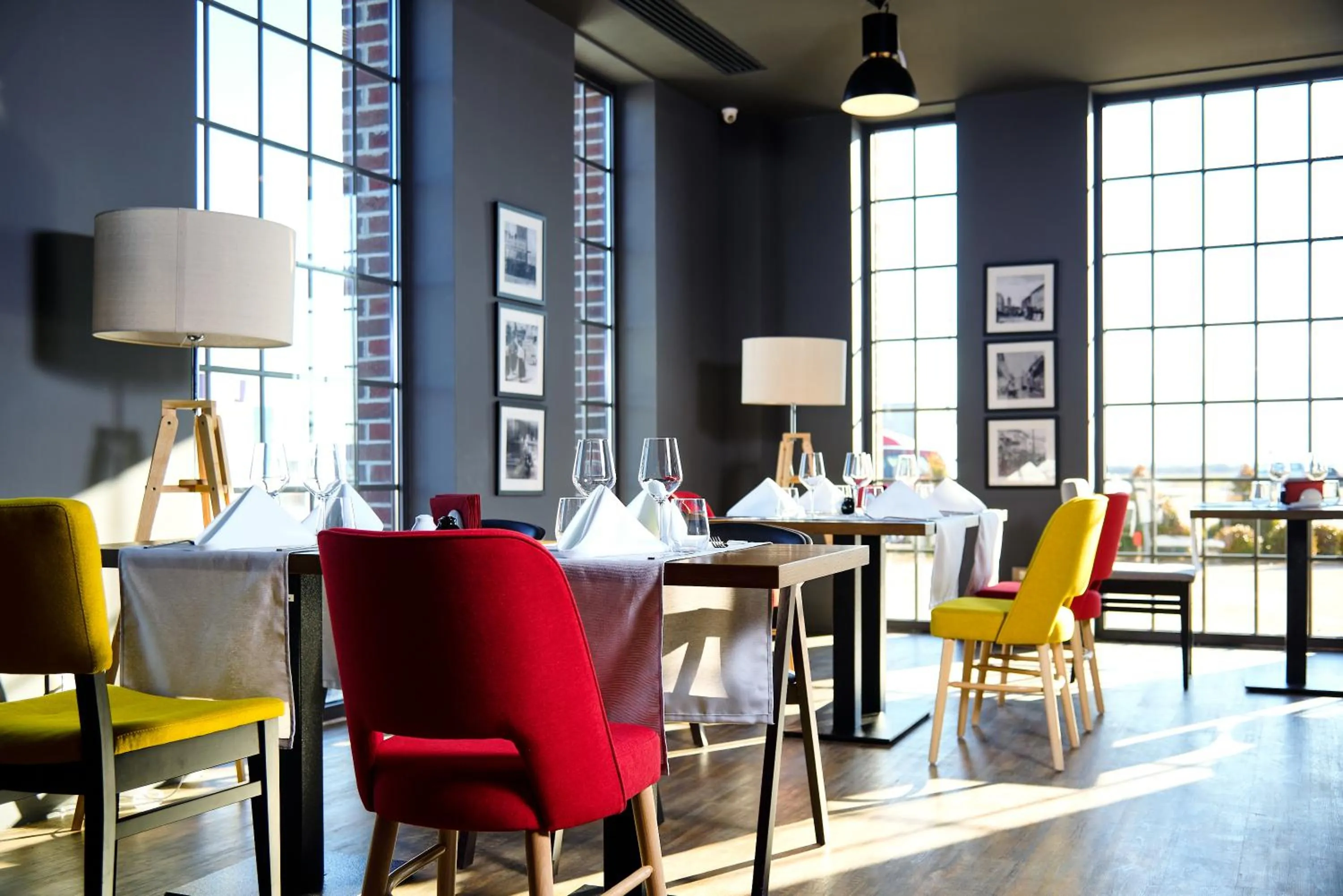 Restaurant/places to eat in ibis Styles Arad