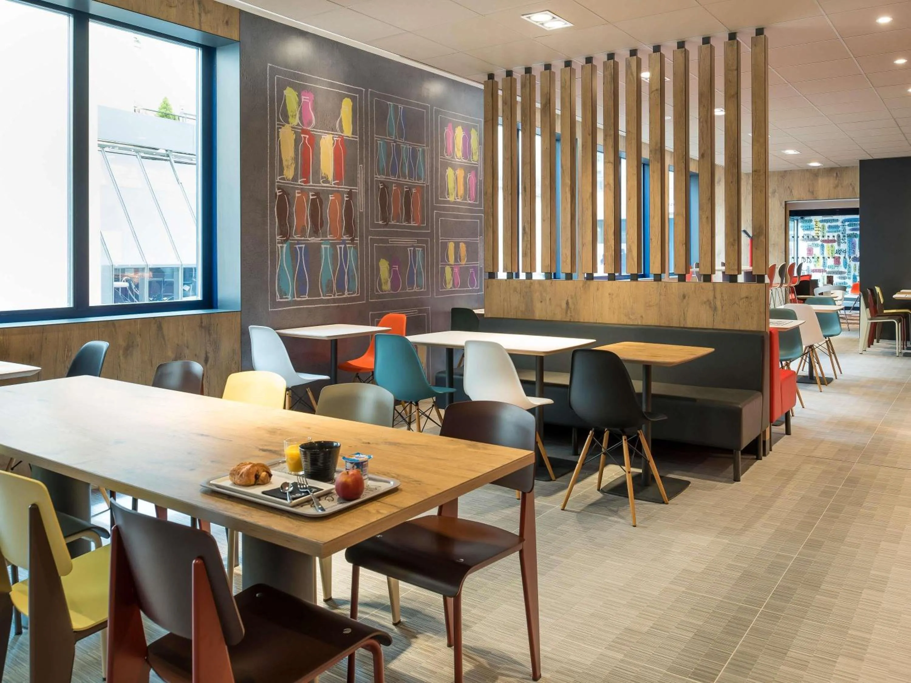 Property building in ibis Saint Germain en Laye Centre