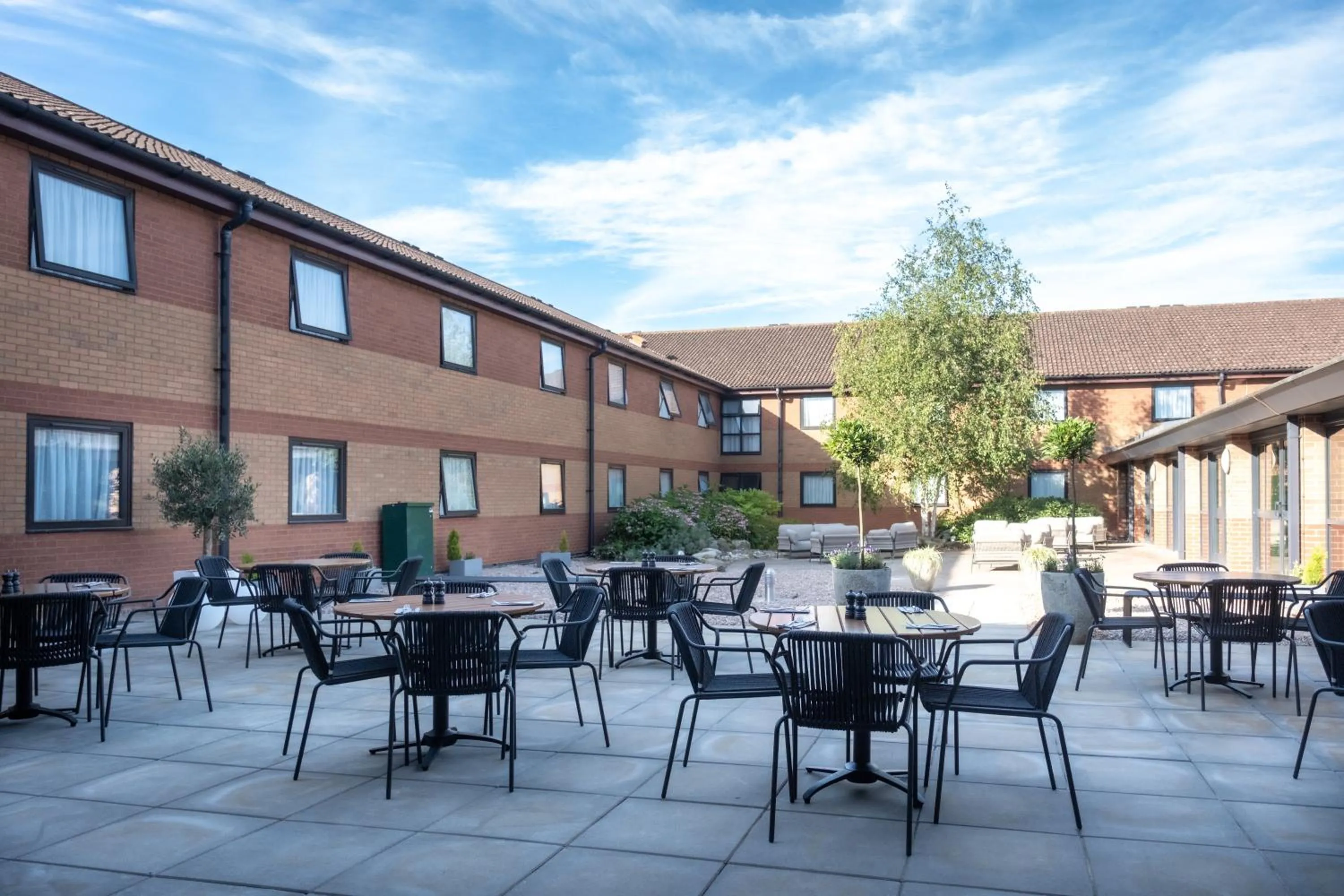 Burleigh Court Hotel and Leisure