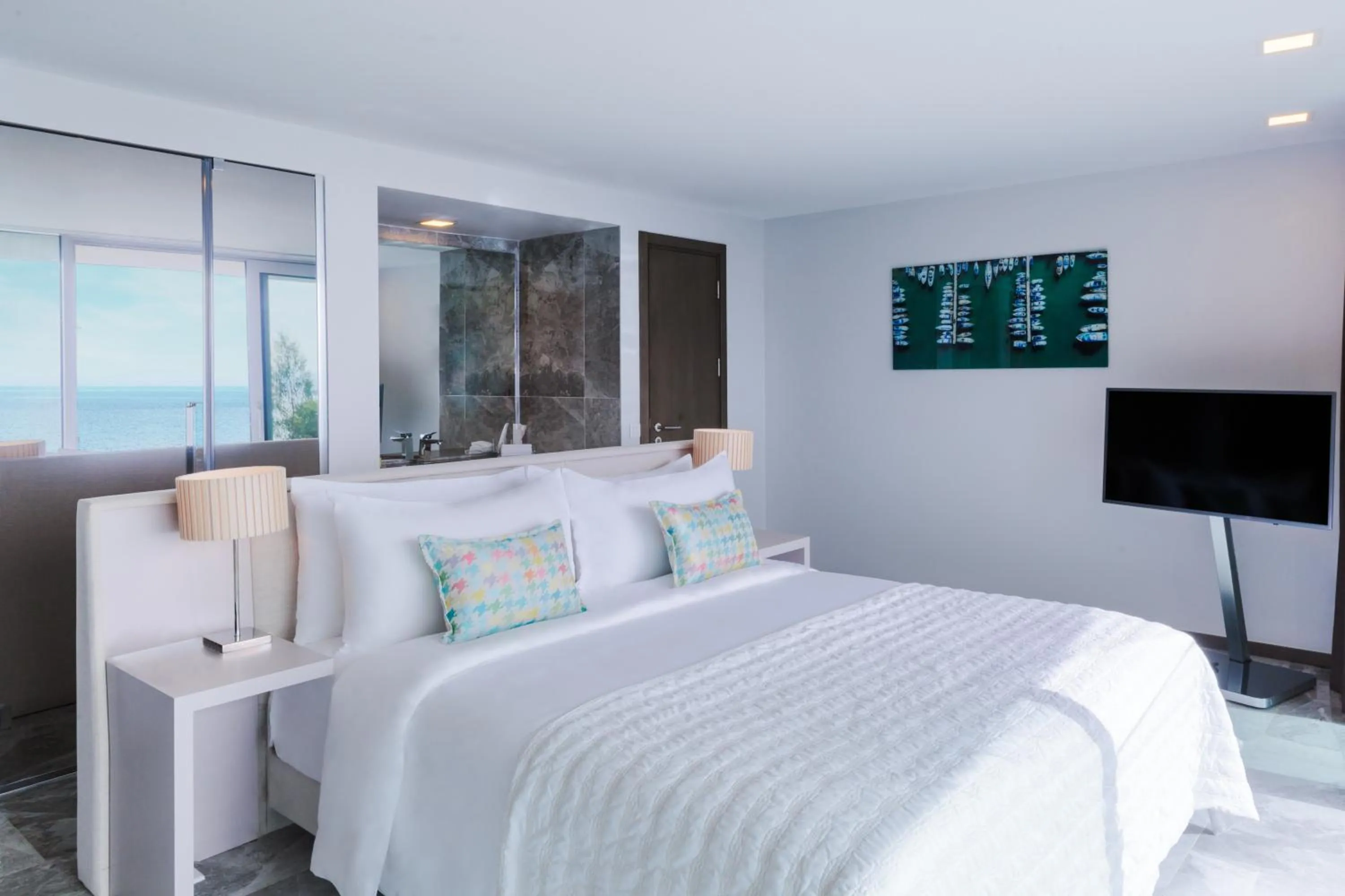 Toilet, Bed in Le Meridien Bodrum Beach Resort