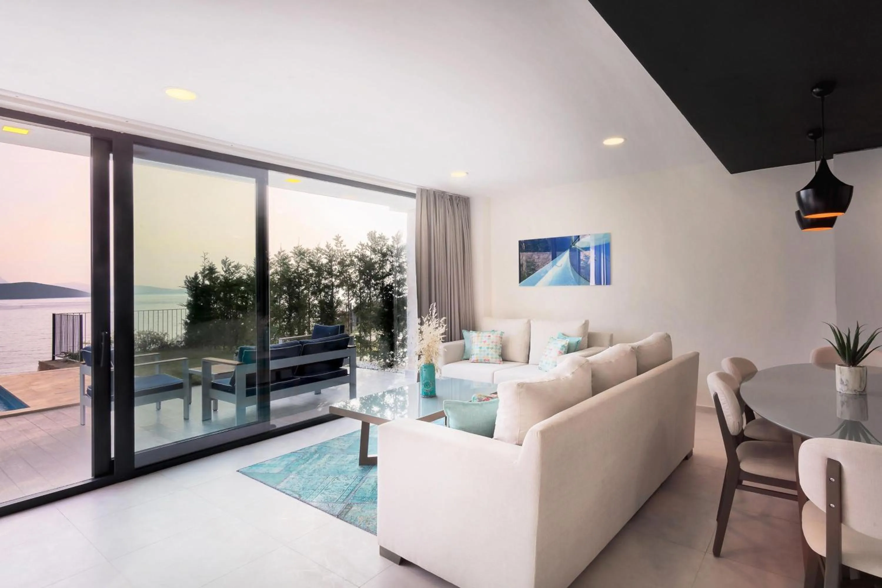 Photo of the whole room in Le Meridien Bodrum Beach Resort