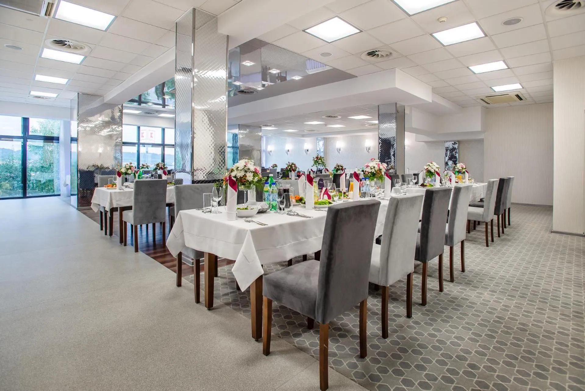 Restaurant/places to eat in Hotel La Mar