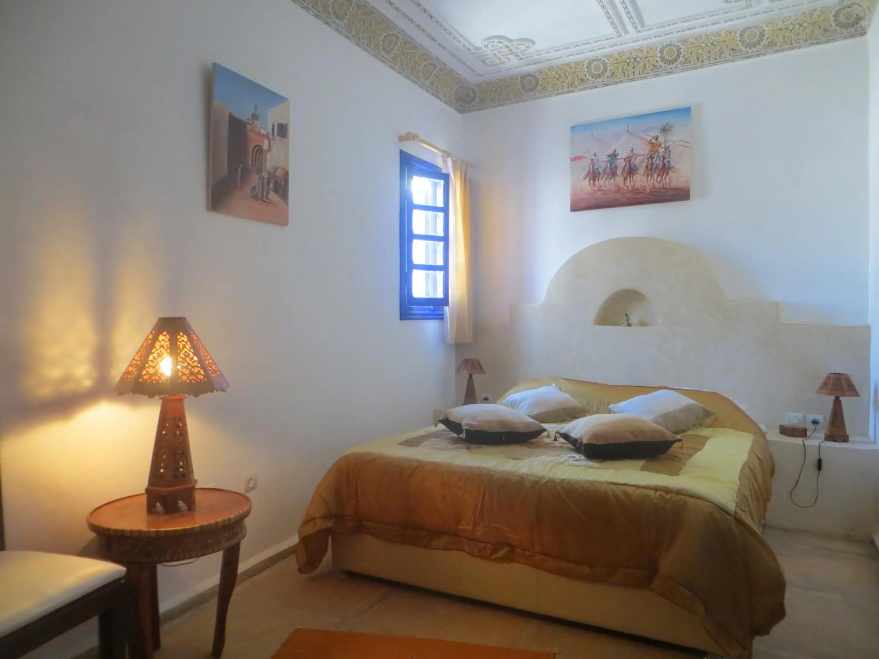 Photo of the whole room, Bed in Riad Gloria