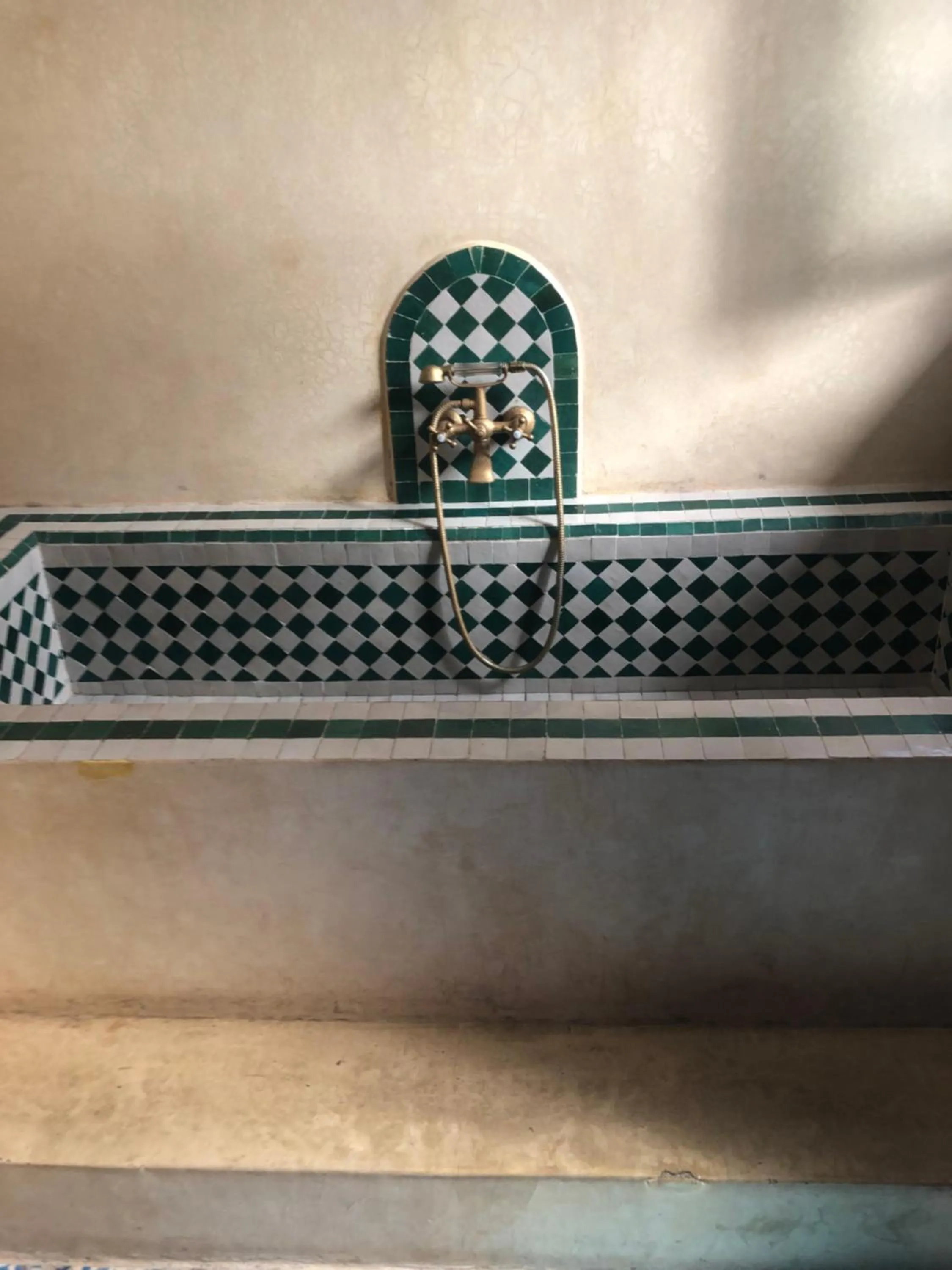 Bath in Riad Gloria