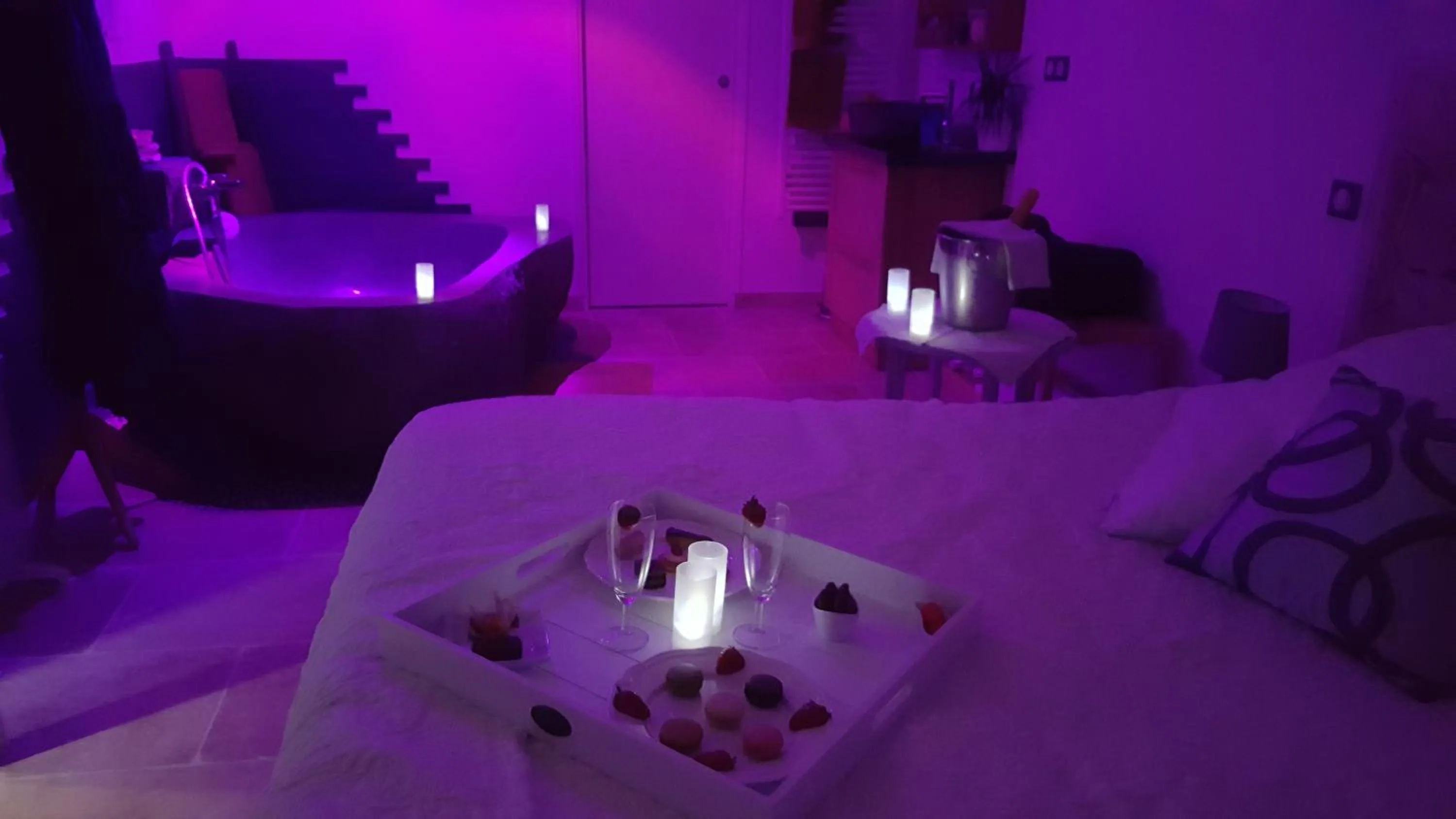 Food and drinks in Au Charme de Pépiole