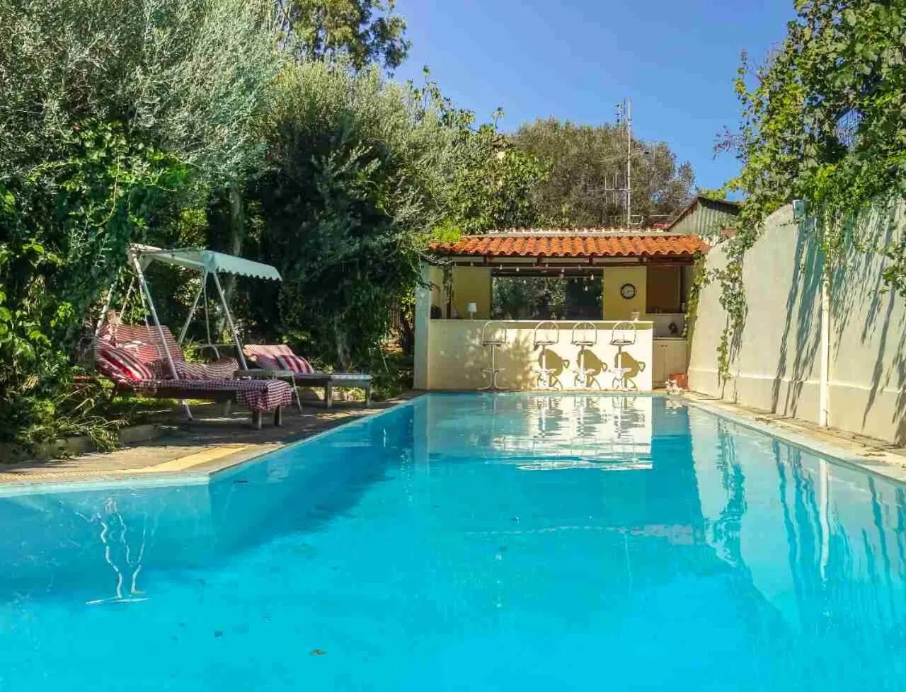 Swimming pool in St. Thomas Bed and Breakfast