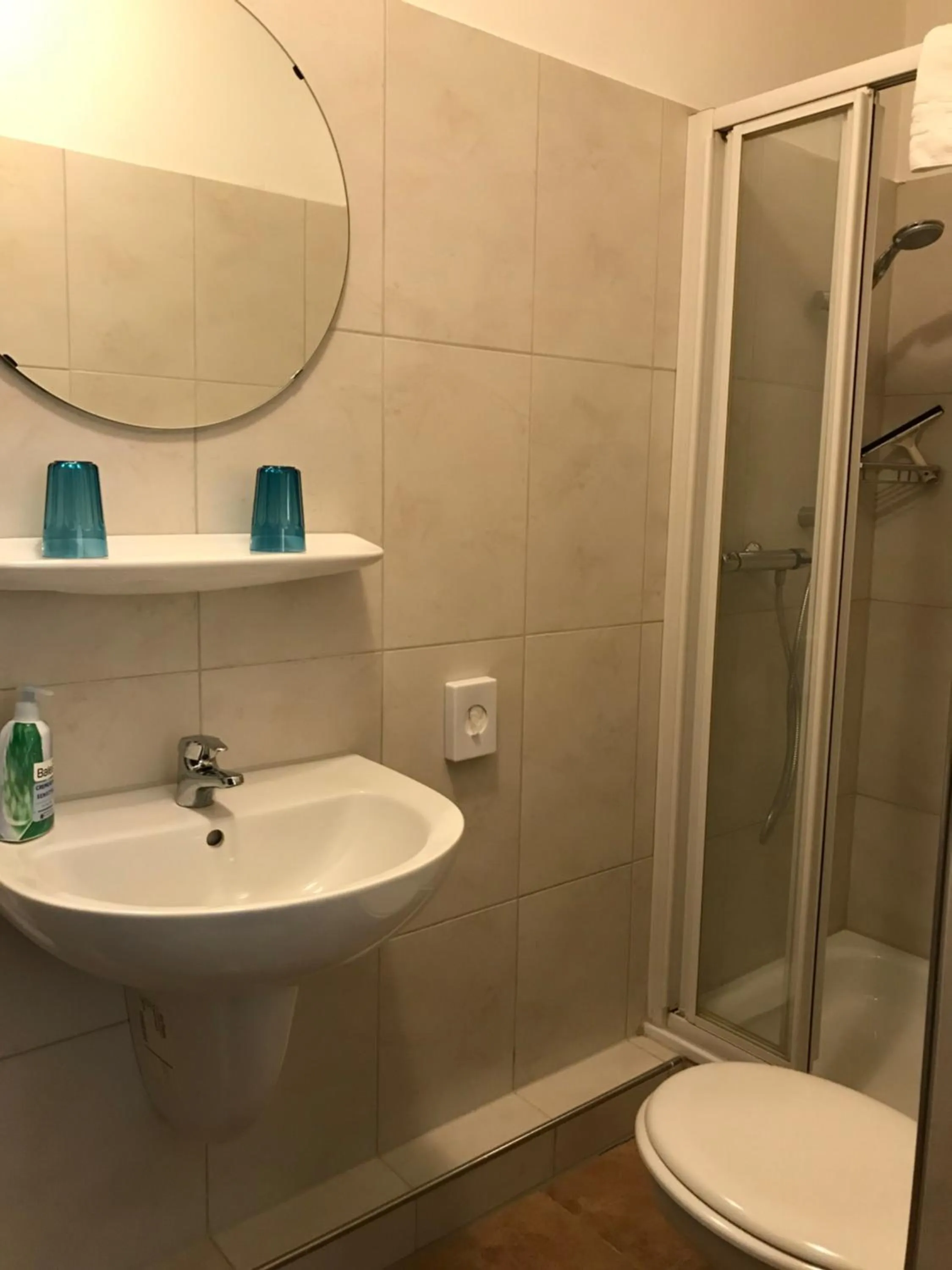 Photo of the whole room in dS Hotel Gronau