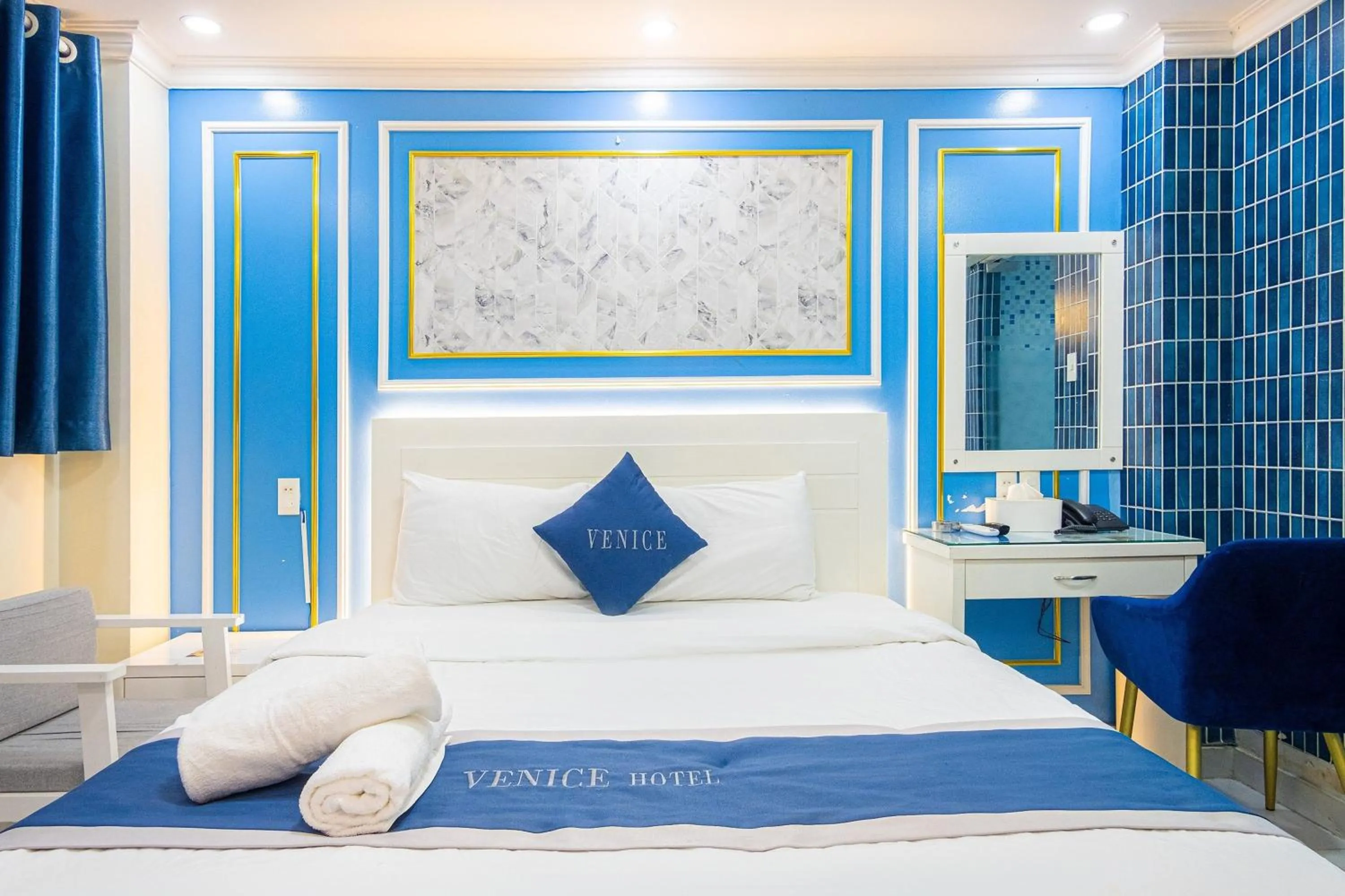 Bedroom, Bed in Venice Hotel