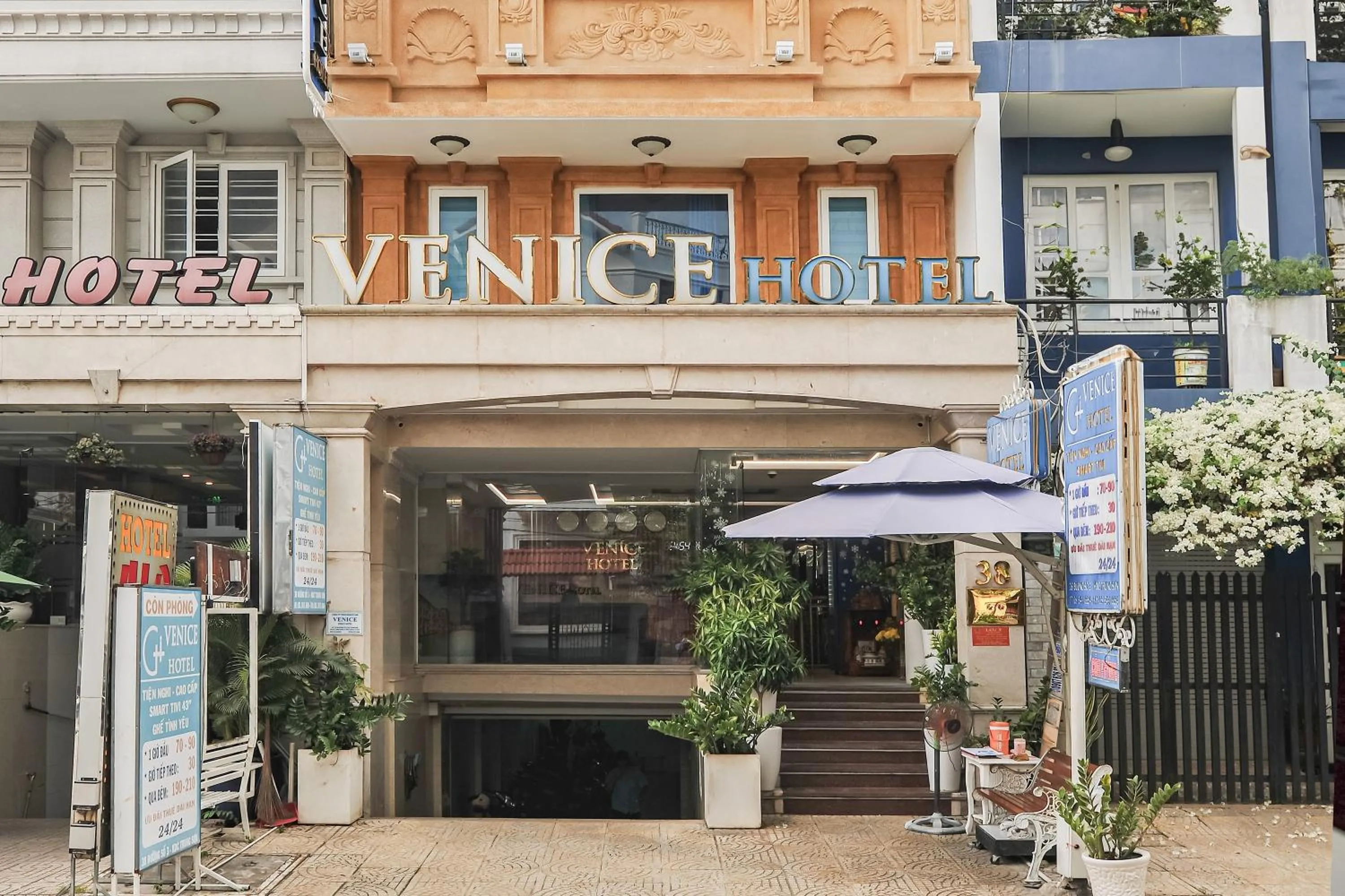Property building in Venice Hotel