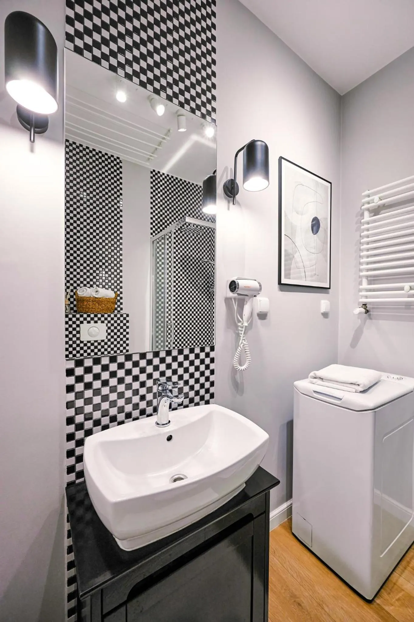 Shower in Wielopole17 Max Apartment with AC