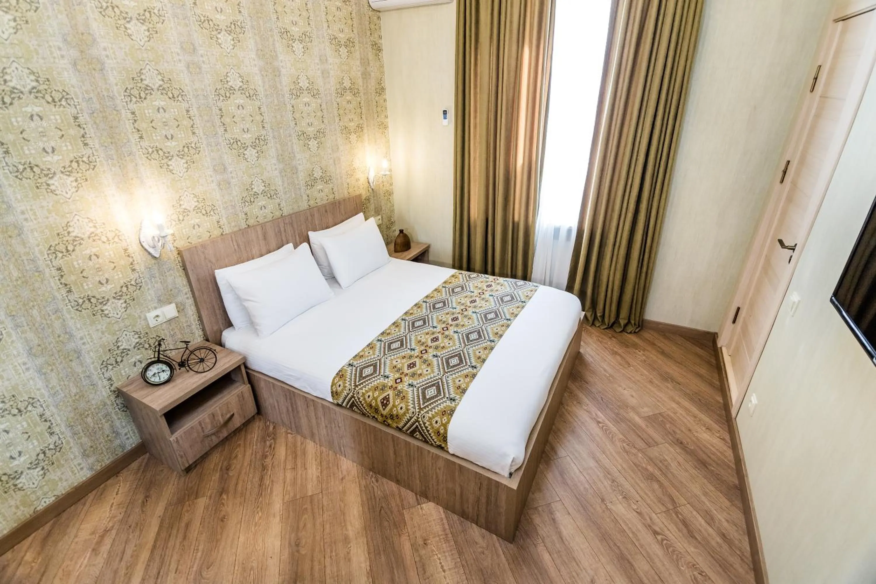 Photo of the whole room, Bed in Dat Exx Apartments on Marjanishvili