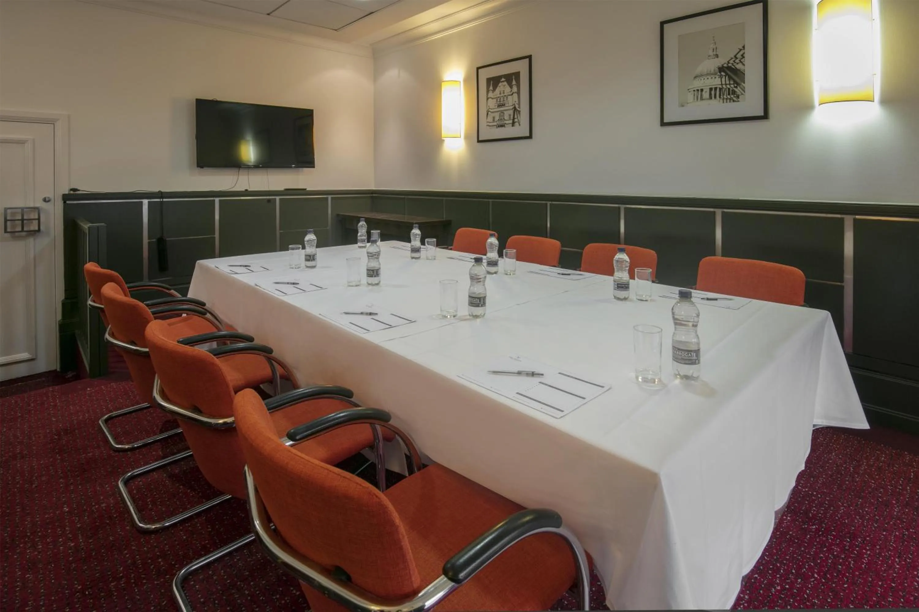 Meeting/conference room in The Crown London Hotel, Cricklewood North West London, WorldHotels Distinctive