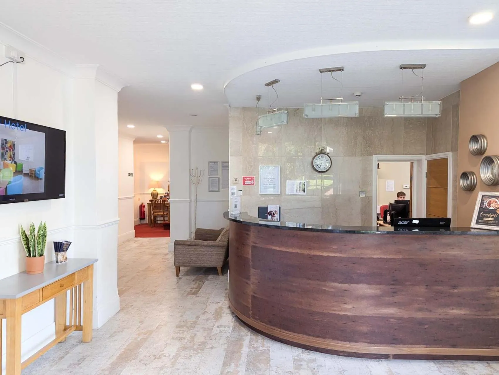 Lobby or reception in Oriel Hotel