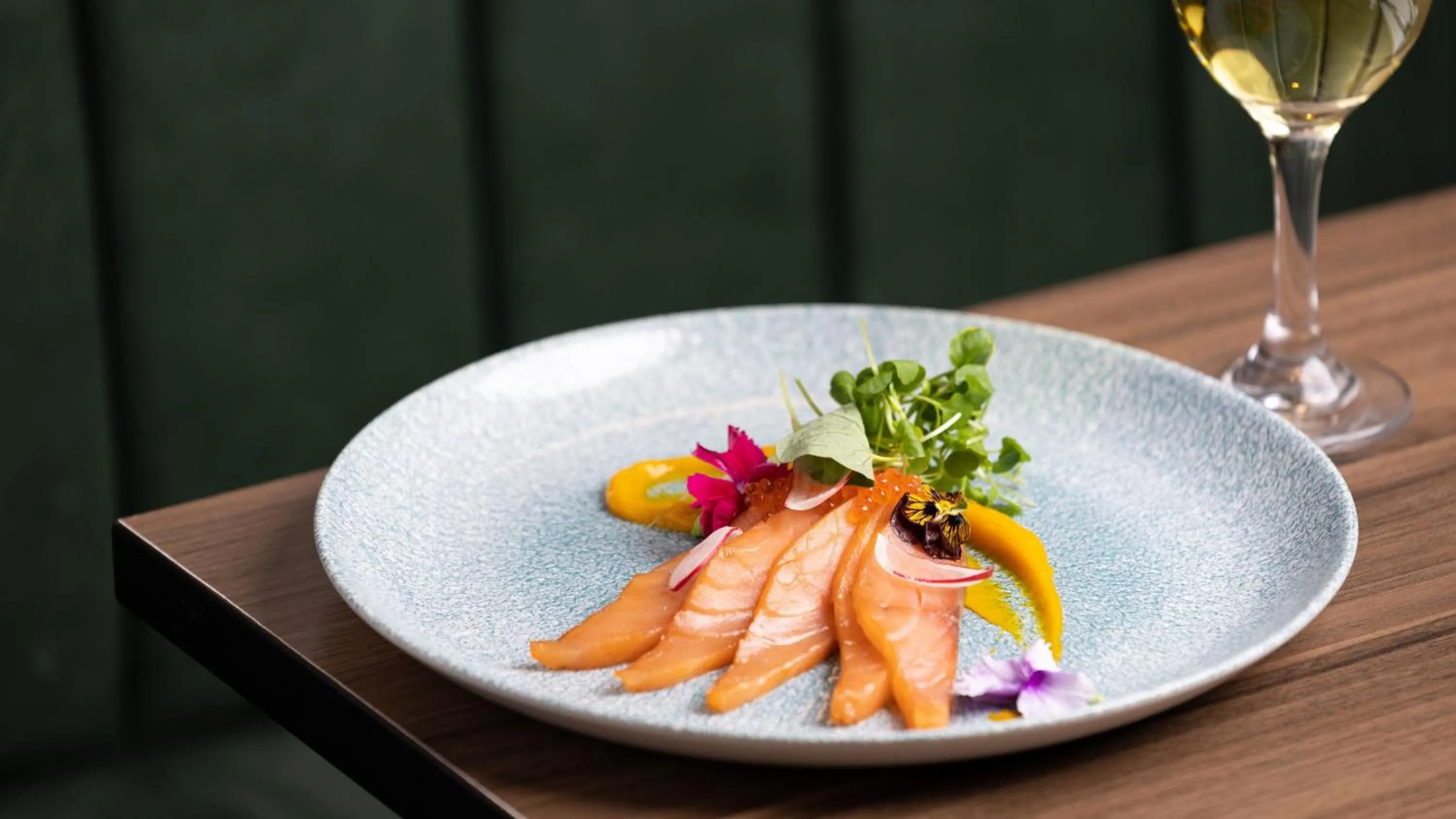 Restaurant/places to eat in Holiday Inn London Gatwick - Worth by IHG