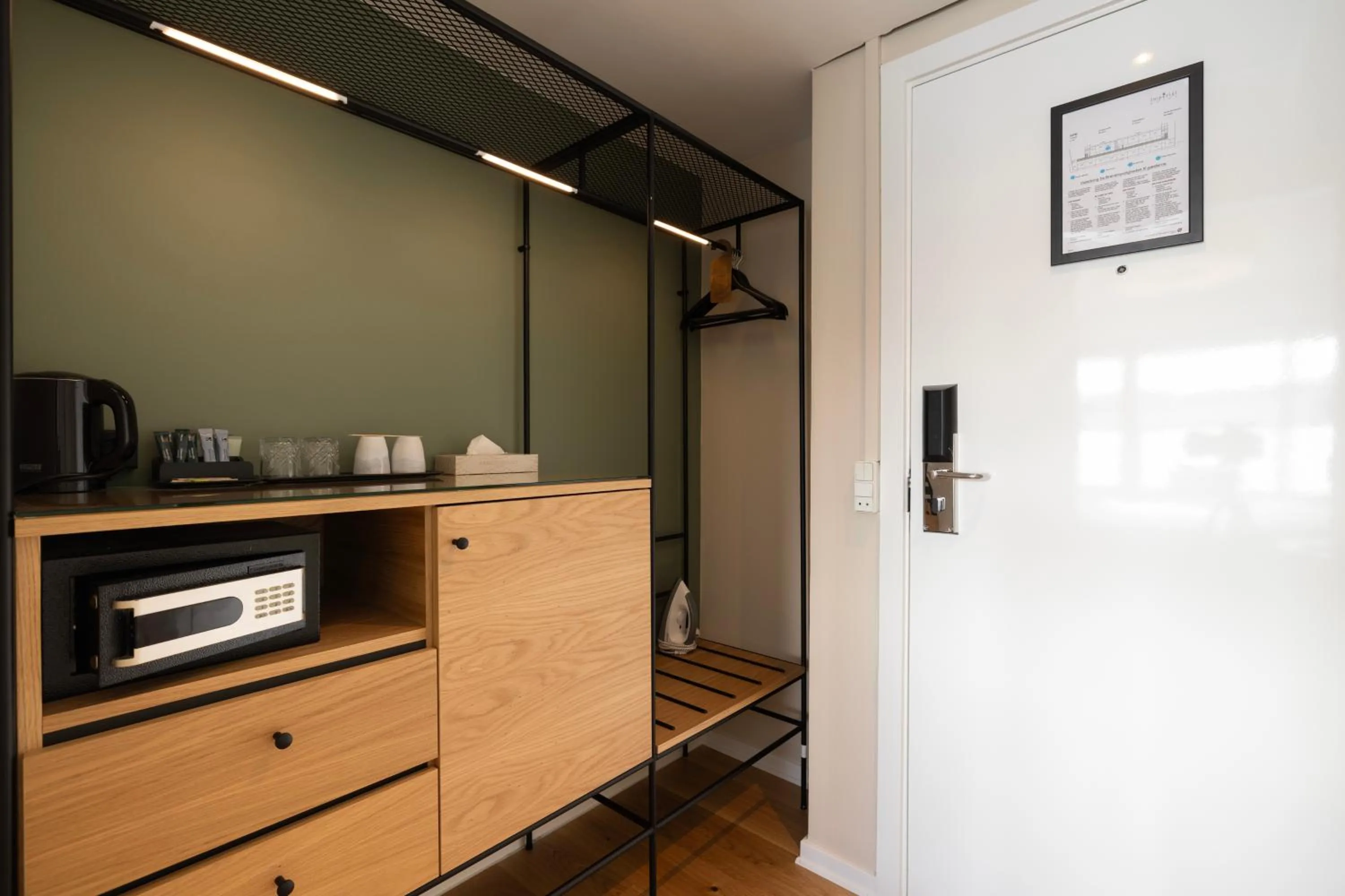 Coffee/tea facilities in Imperial Hotel