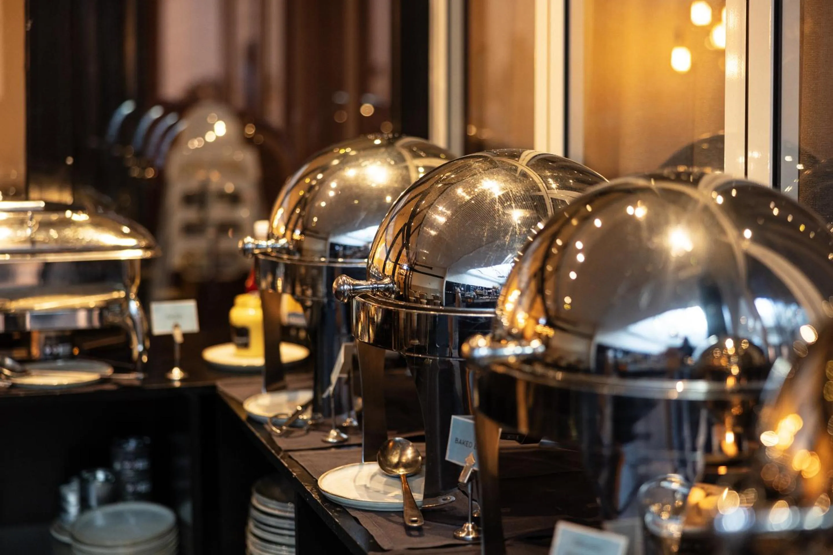 Food and drinks in Imperial Hotel