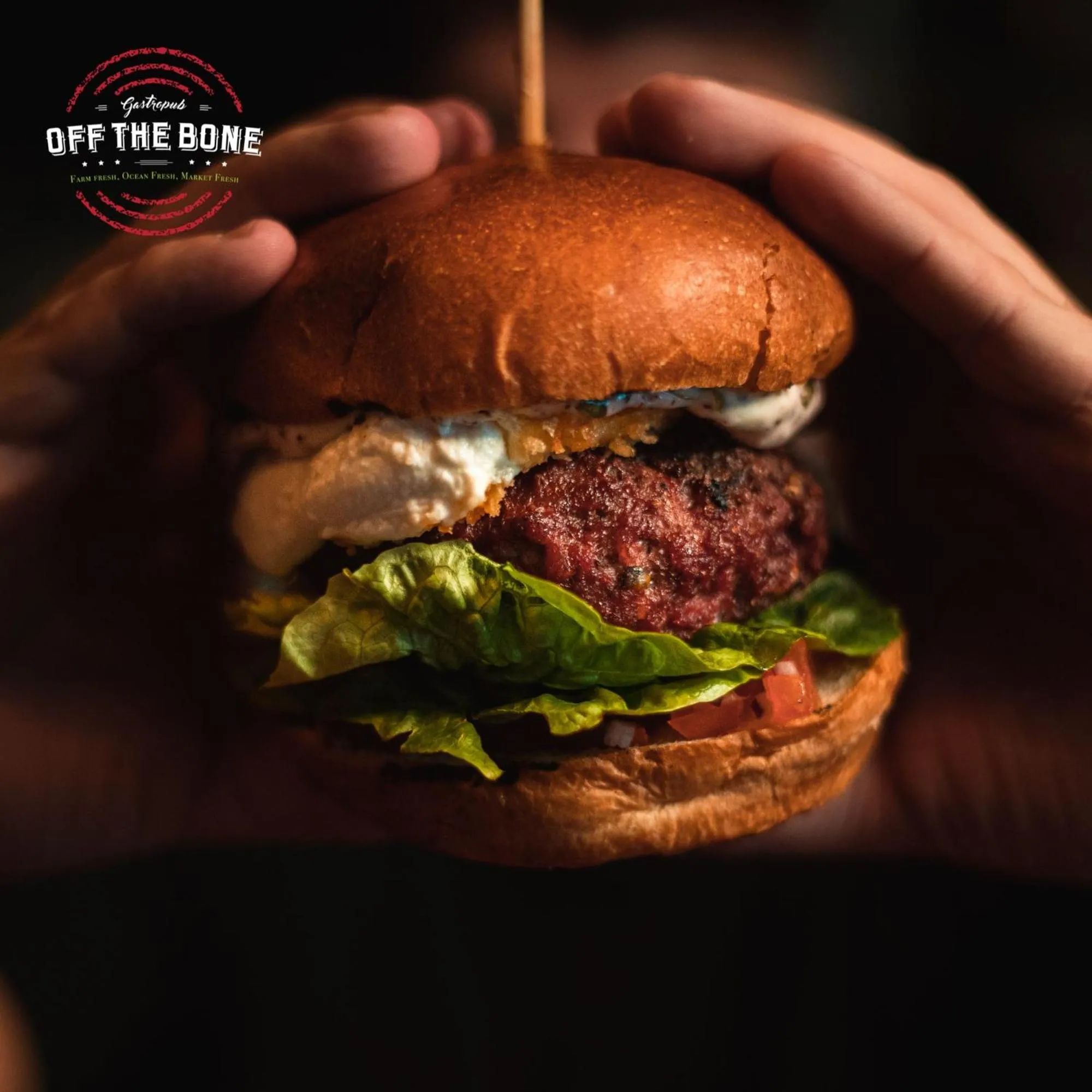 Food and drinks in Great National South Court Hotel