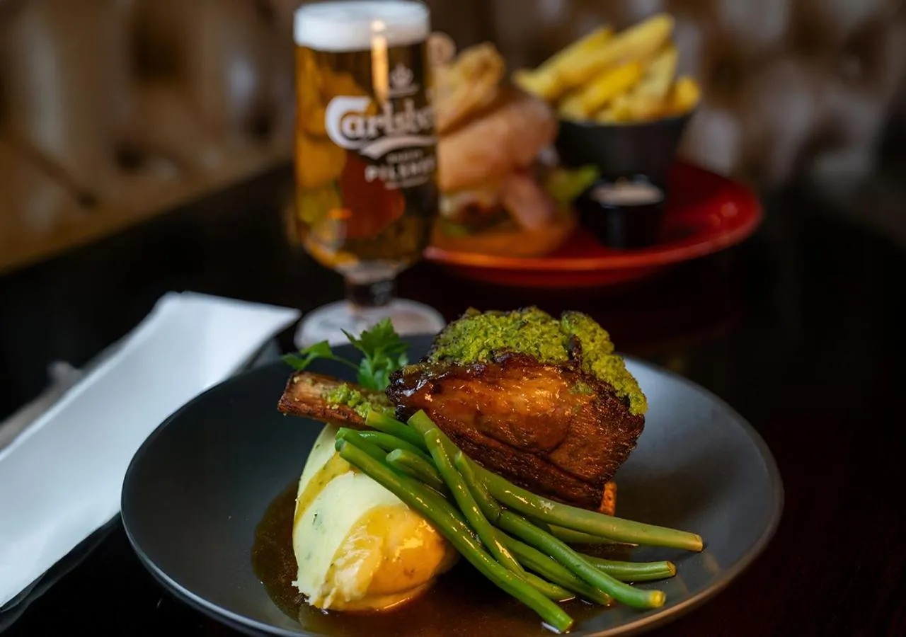 Food in Great National South Court Hotel