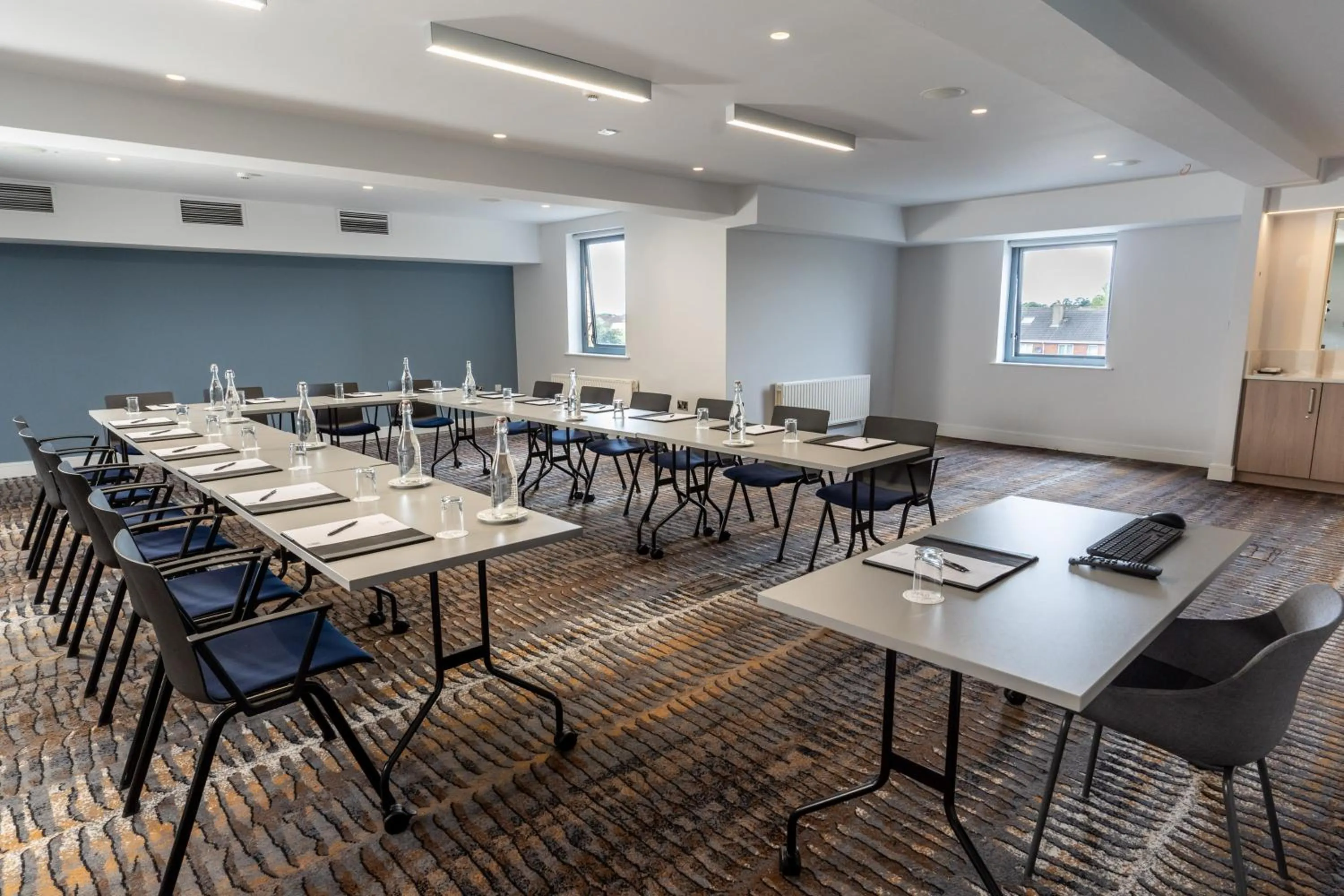 Meeting/conference room in Great National South Court Hotel