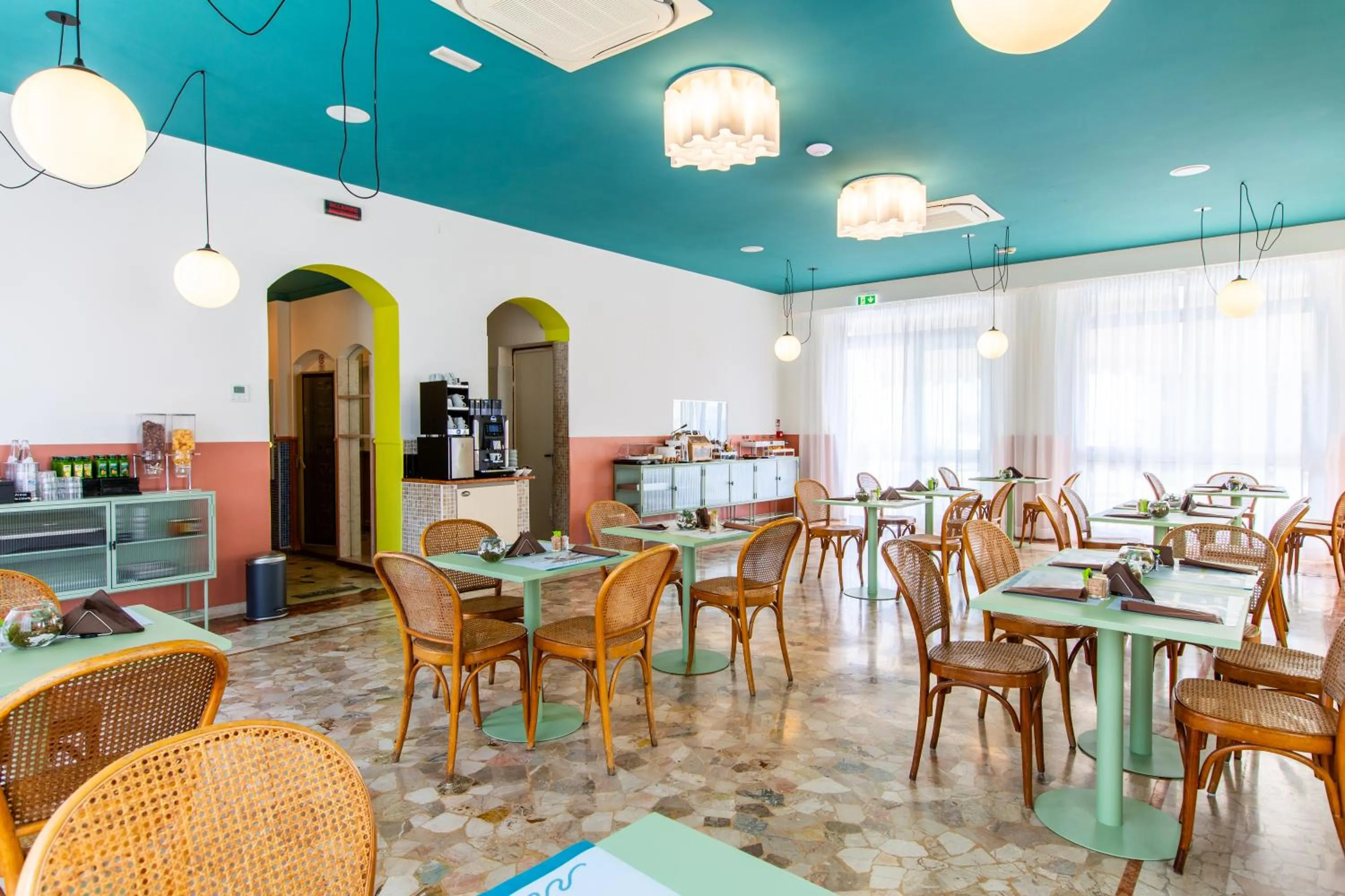 Restaurant/places to eat in Hotel Belvedere Rimini