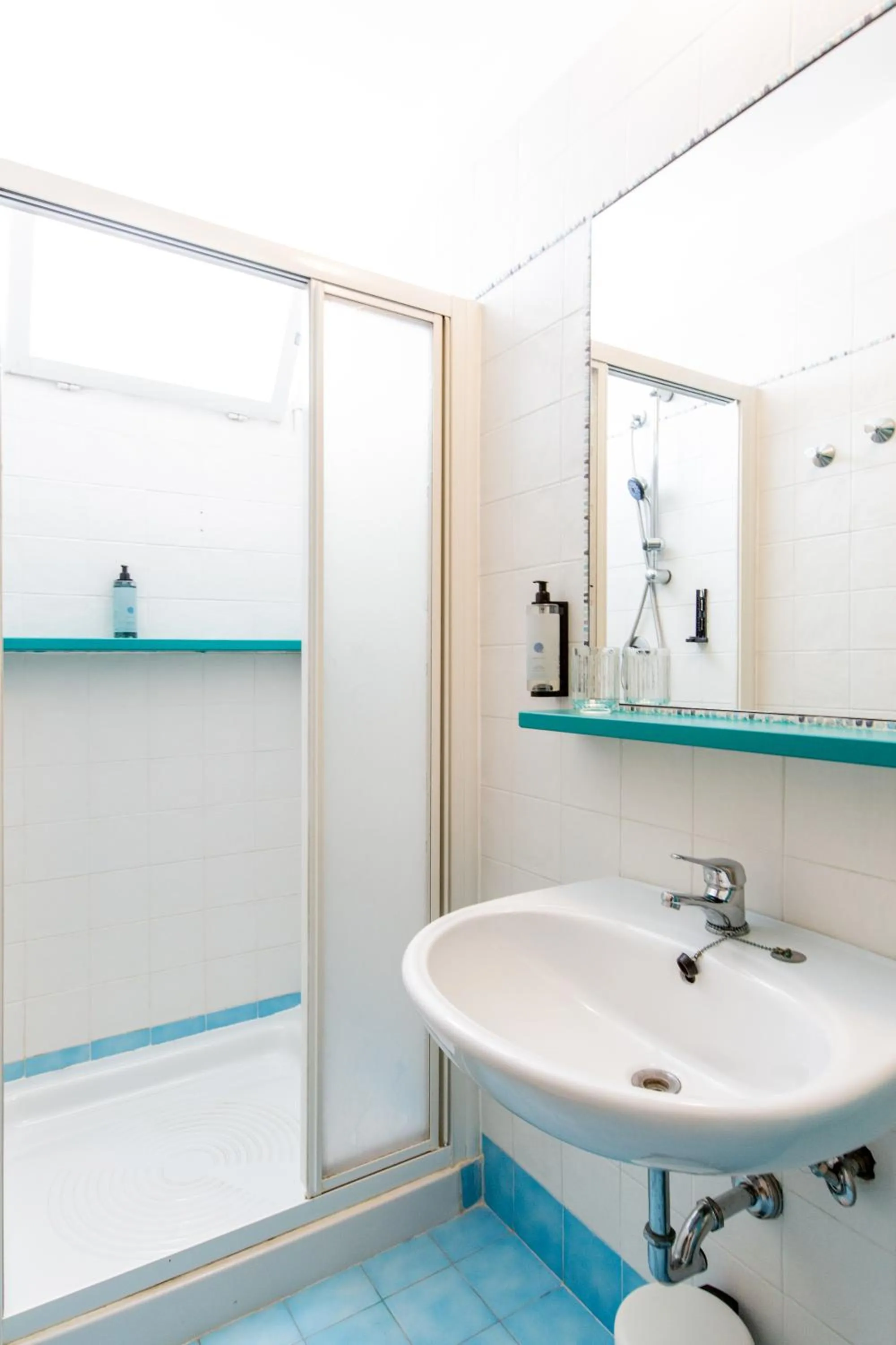 Shower in Hotel Belvedere Rimini