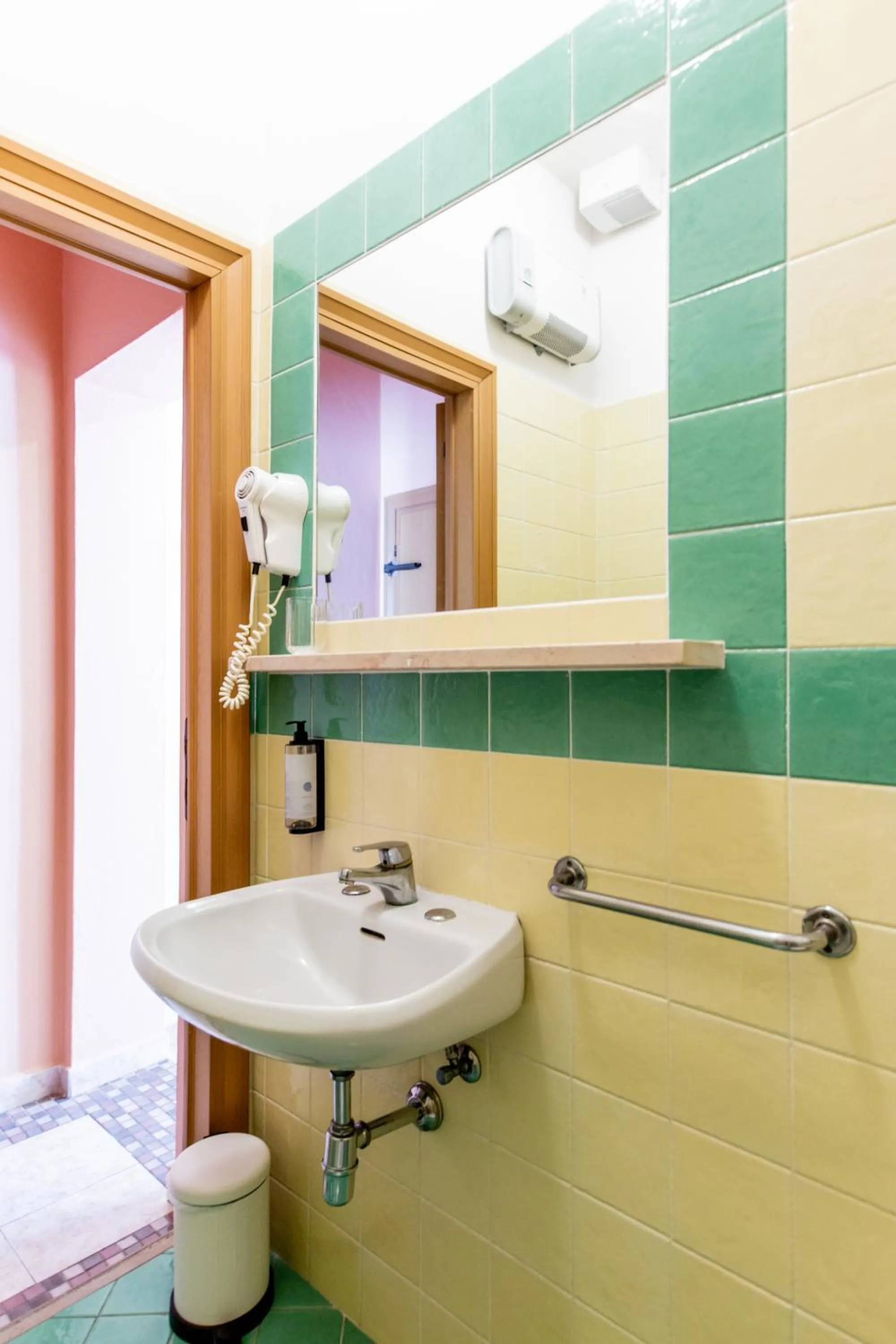 Toilet in Hotel Belvedere Rimini