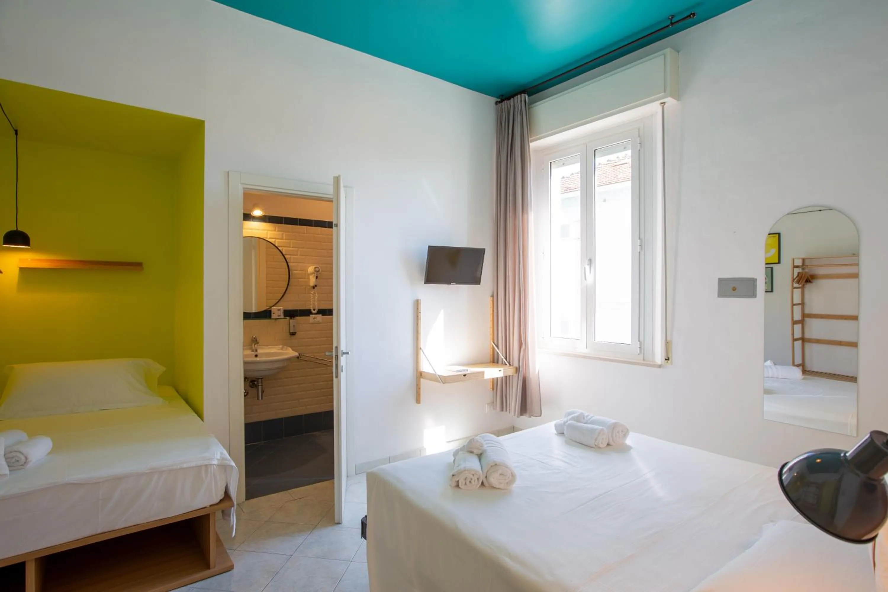 Photo of the whole room, Bed in Hotel Belvedere Rimini