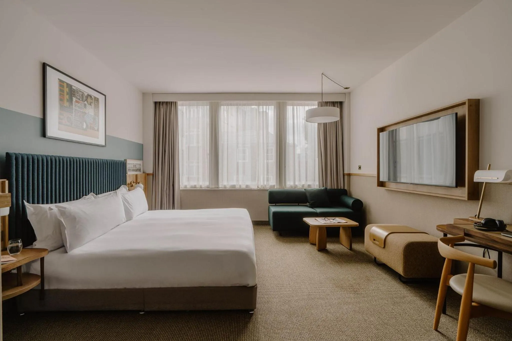 Bedroom, Bed in Club Quarters Hotel St Paul's, London