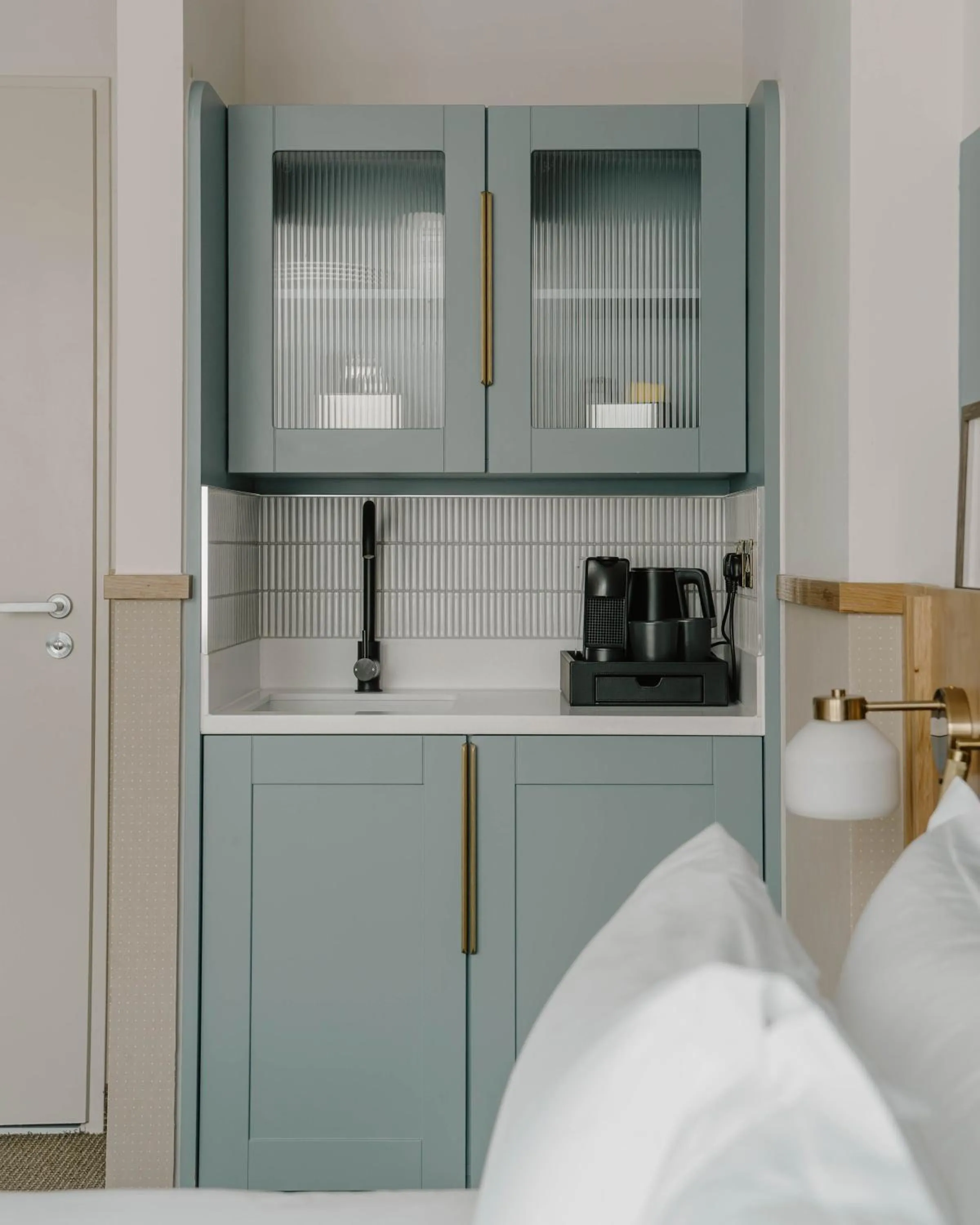 Coffee/tea facilities, Bed in Club Quarters Hotel St Paul's, London