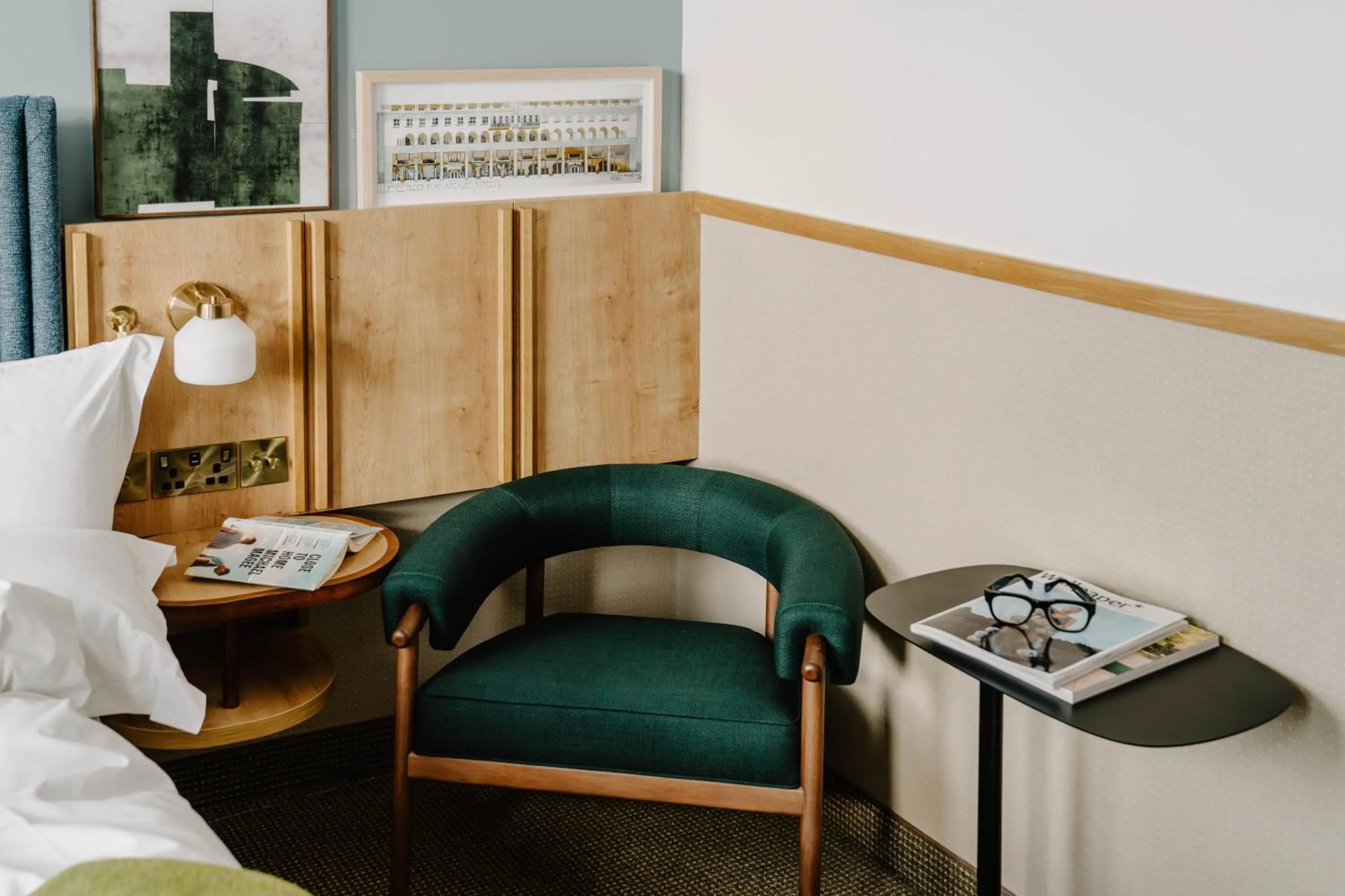 Bedroom, Bed in Club Quarters Hotel St Paul's, London