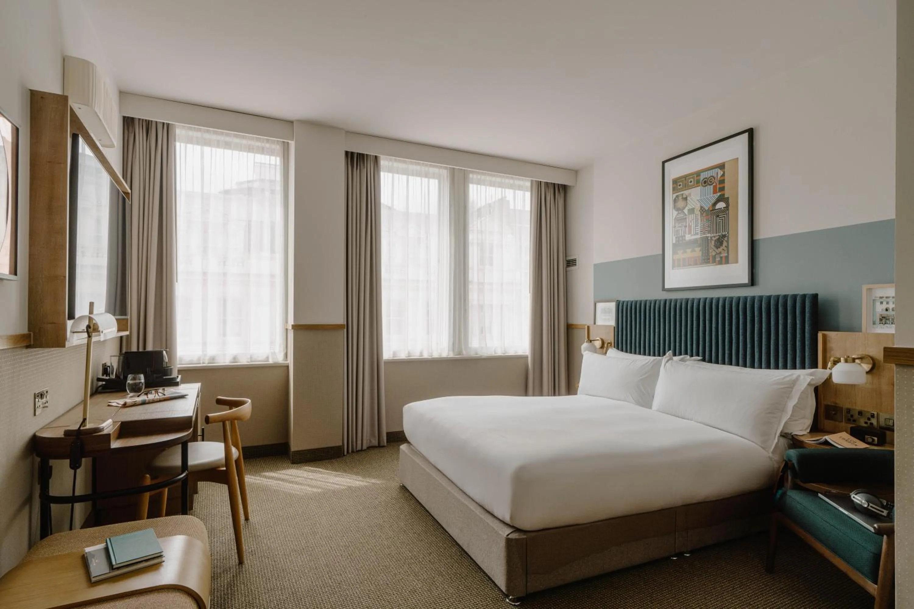 Bed in Club Quarters Hotel St Paul's, London