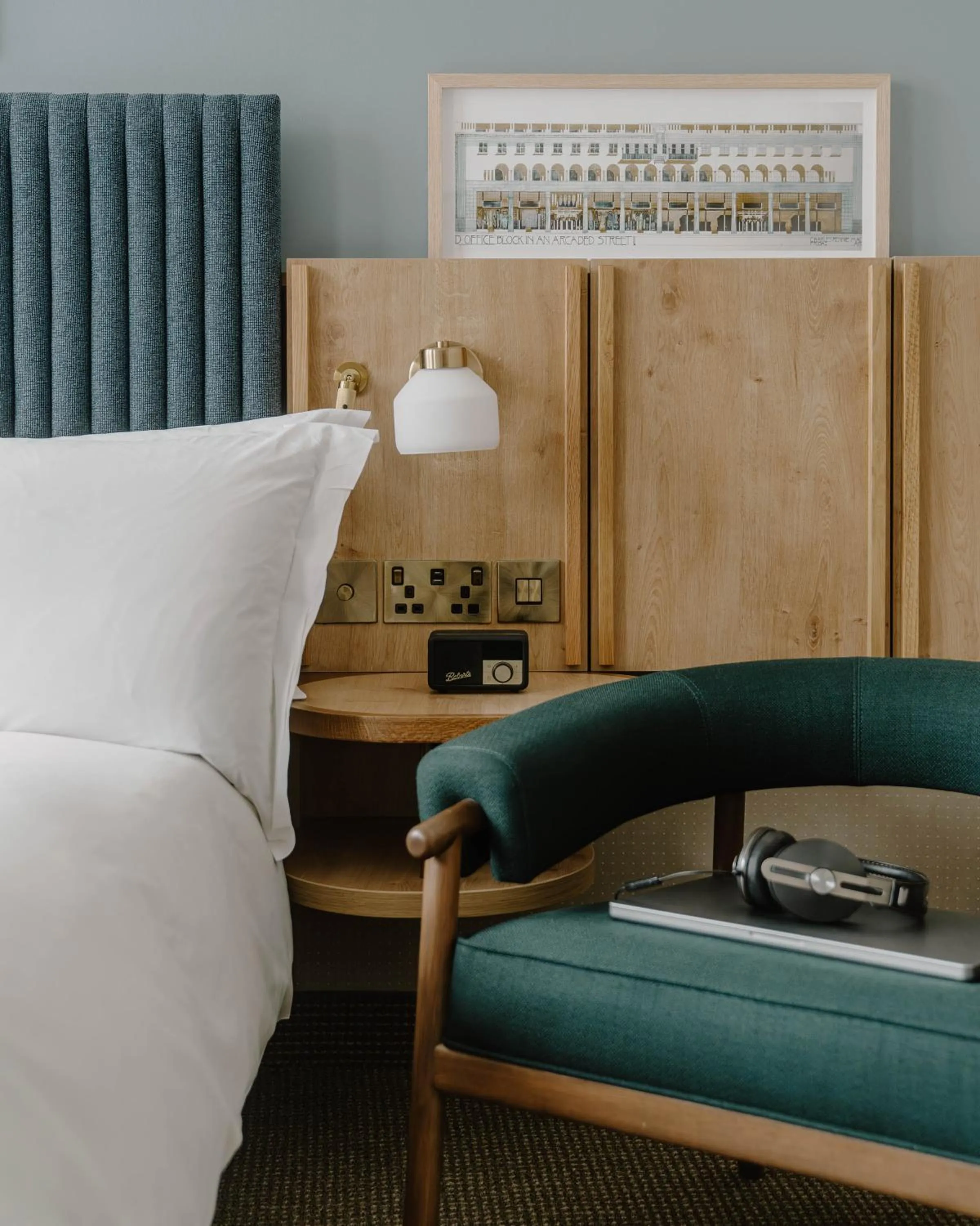 Seating area, Bed in Club Quarters Hotel St Paul's, London