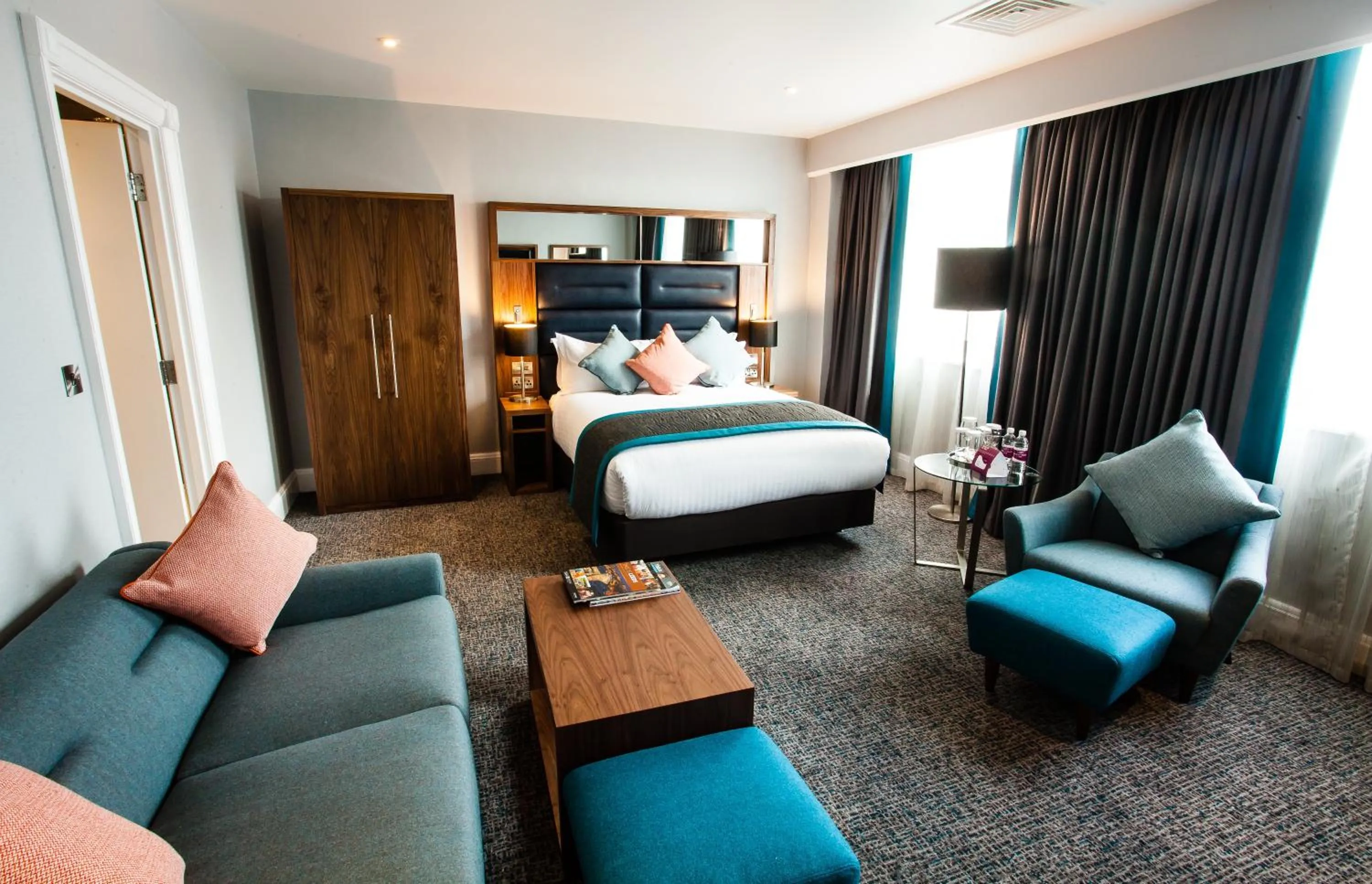 Photo of the whole room, Bed in Crowne Plaza Leeds by IHG