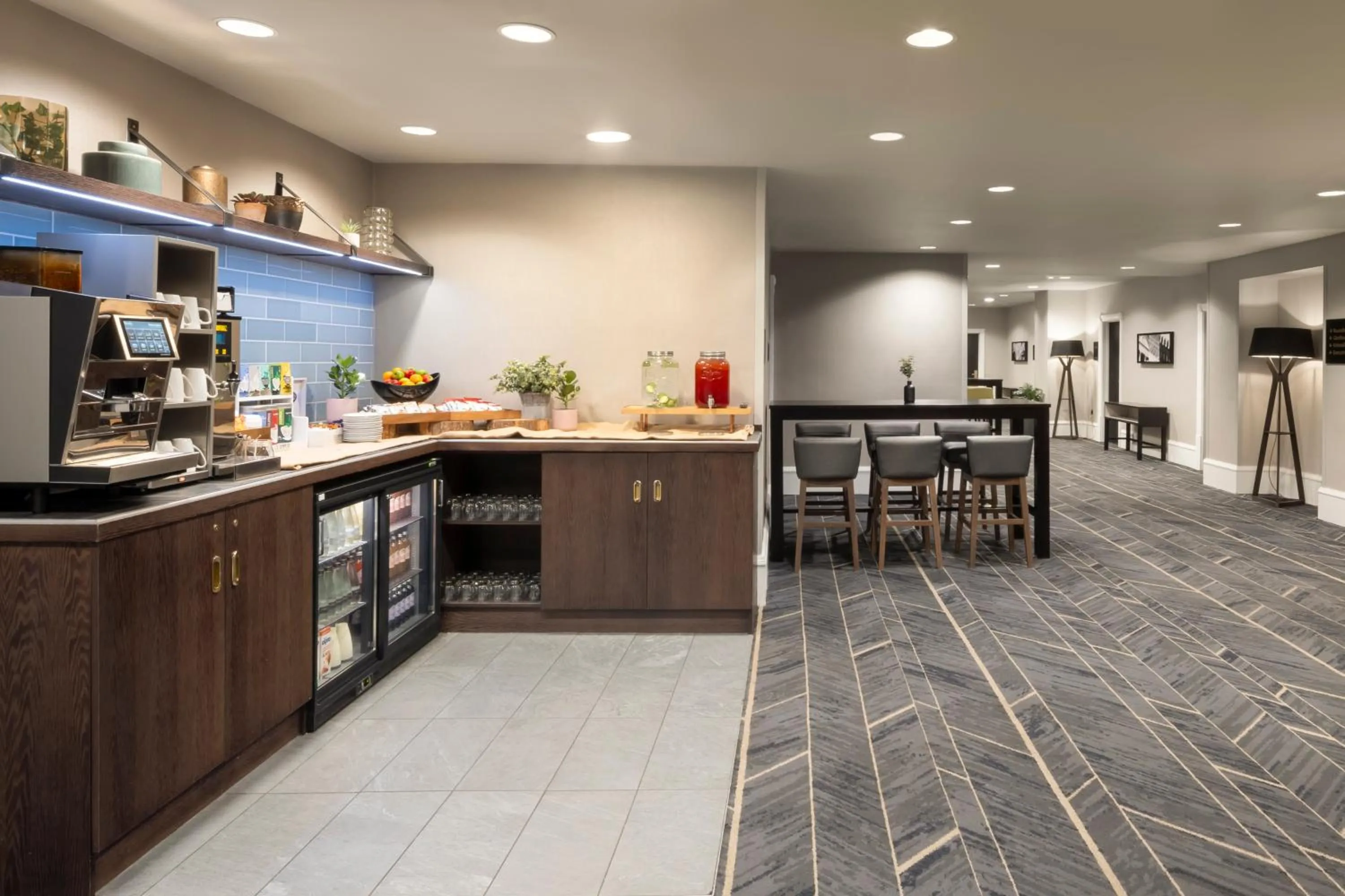 Meeting/conference room in Crowne Plaza Leeds by IHG