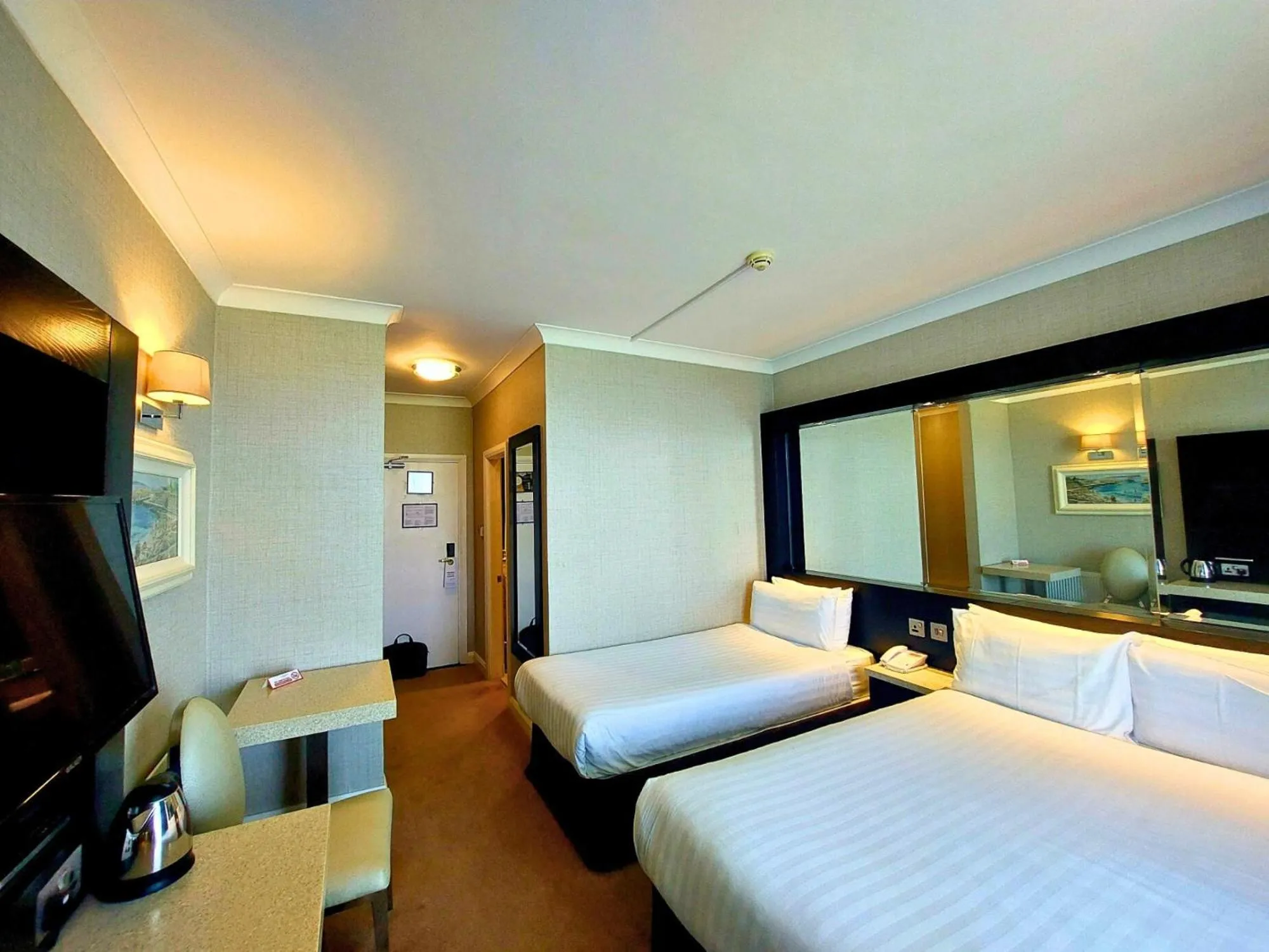 Bed in Flannery's Hotel